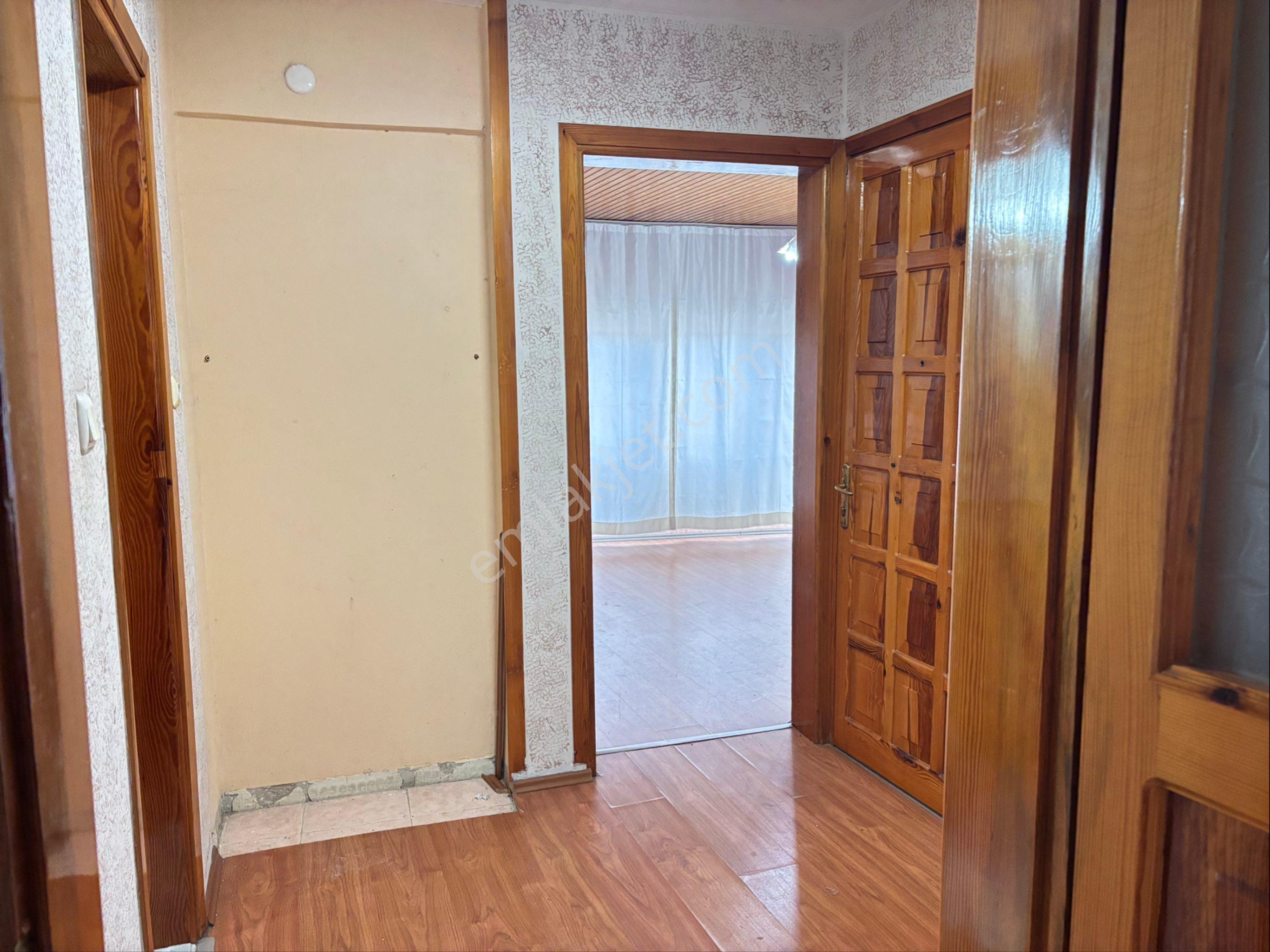 Sahibinden Kiralık Çiğli Yenimahallede 2+1 - Görsel 20