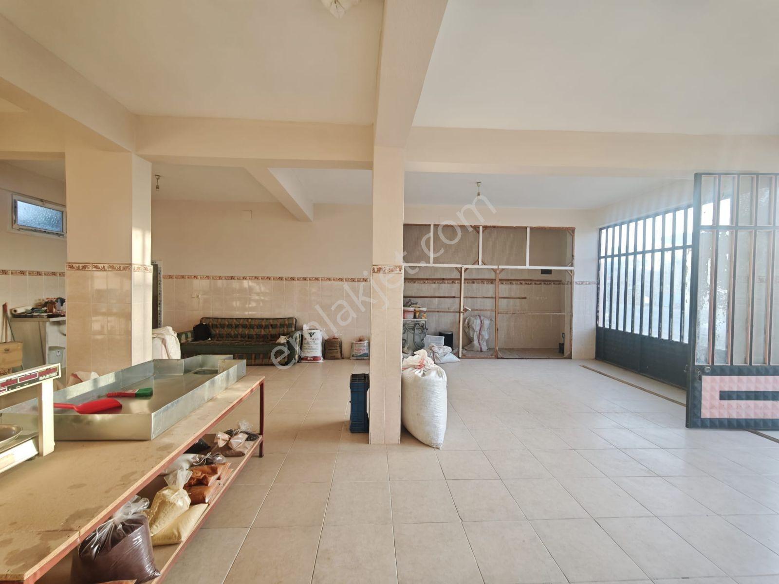 Vizyon Gayrimenkul'den Seyitahmet'te 150 M2 Kiralık Depo & Dükka - Görsel 6