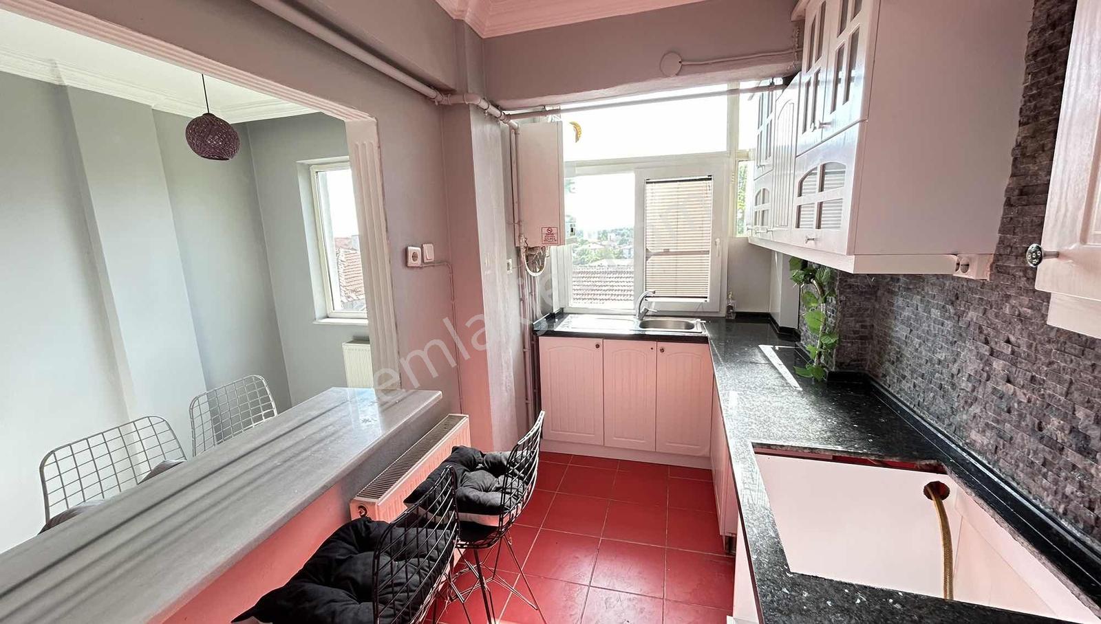Güreşen Emlak'tan Uzunkaldırım Caddesi'nde 3+1 Kiralık Daire - Görsel 34