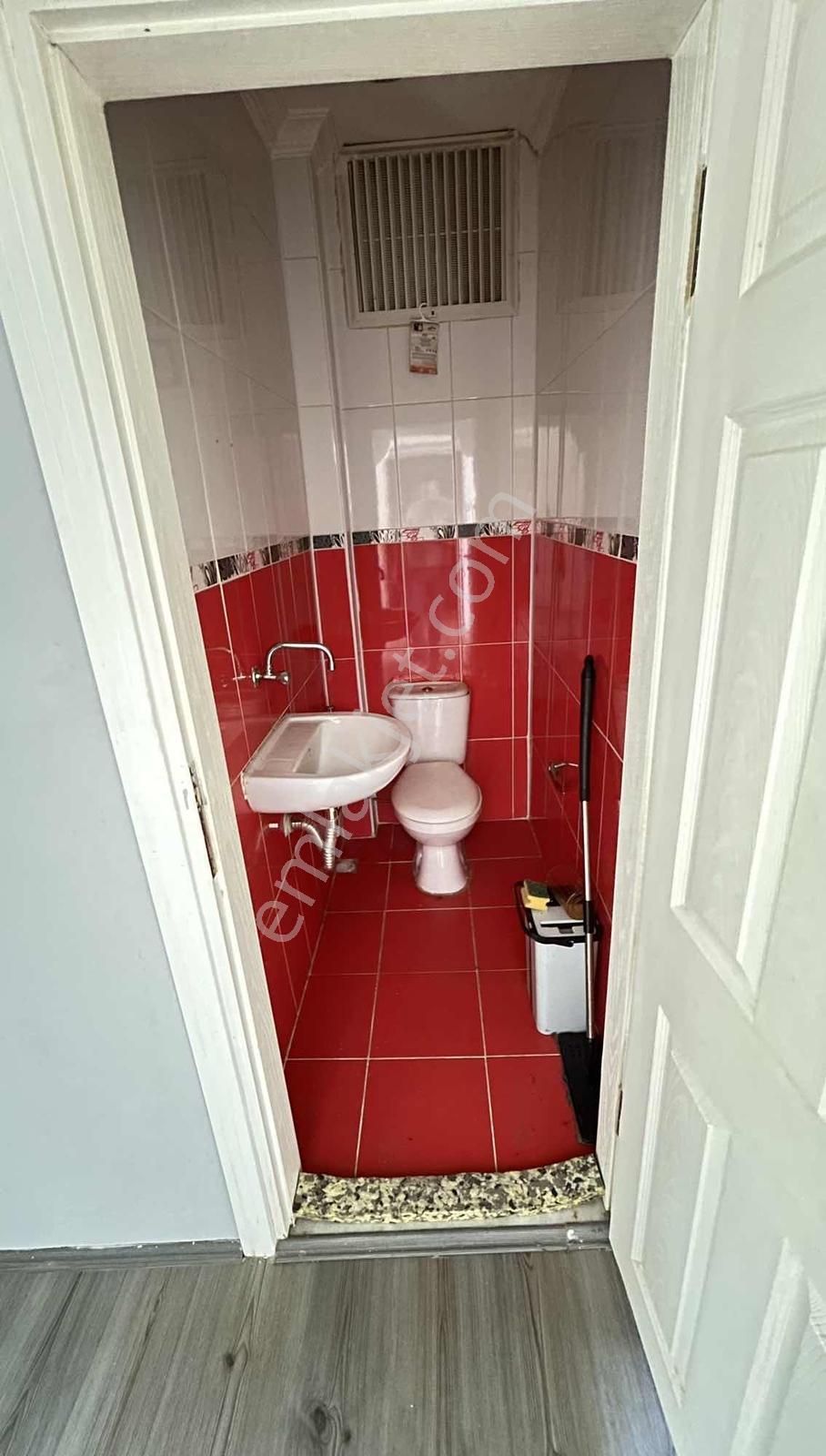 Güreşen Emlak'tan Uzunkaldırım Caddesi'nde 3+1 Kiralık Daire - Görsel 19