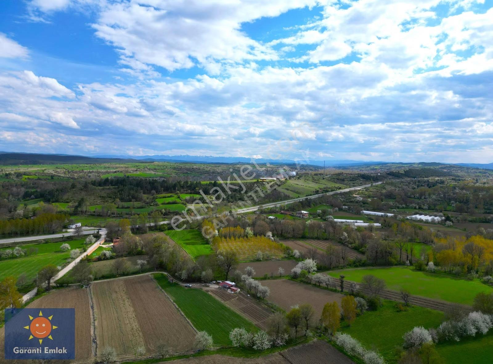 Garanti Emlak'tan, Taşköprü Yolu, Merkeze 10 Km, 3.420 M² Bahçe. - Görsel 10
