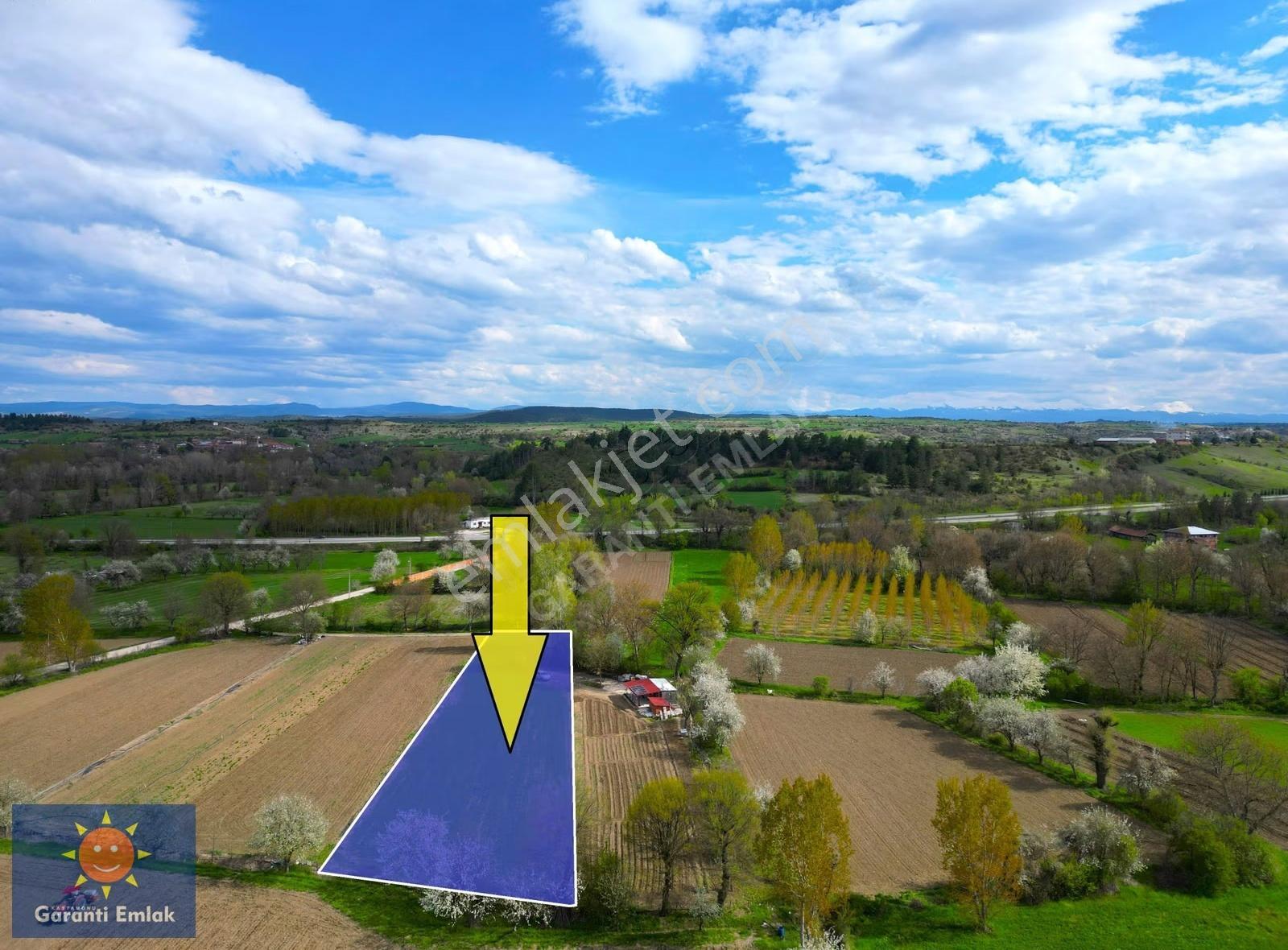 Garanti Emlak'tan, Taşköprü Yolu, Merkeze 10 Km, 3.420 M² Bahçe. - Görsel 22