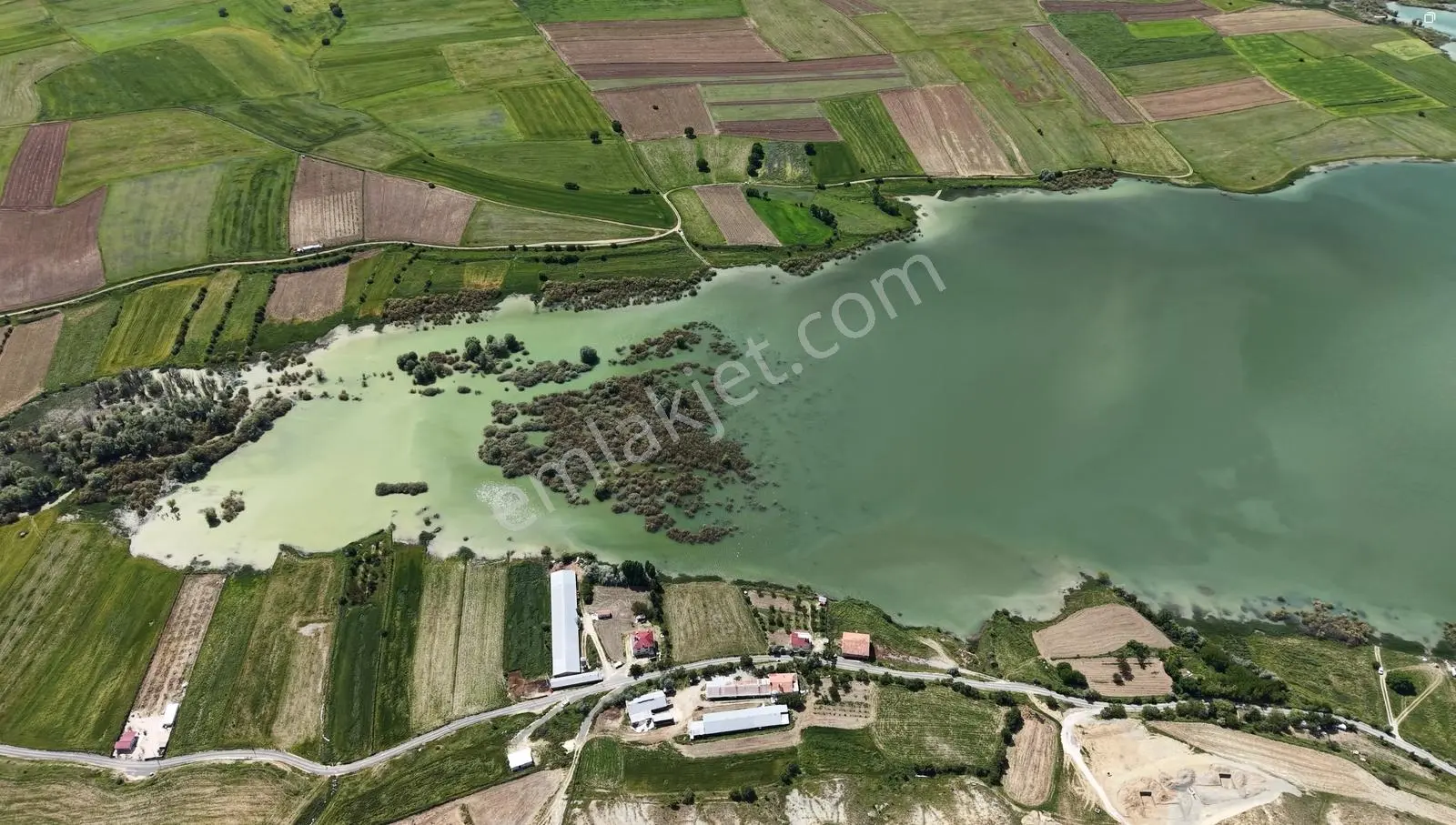 *nova* Harmantepe'de Göle Sıfır 3.662m2 Satılık Sulu Tarla - Görsel 4