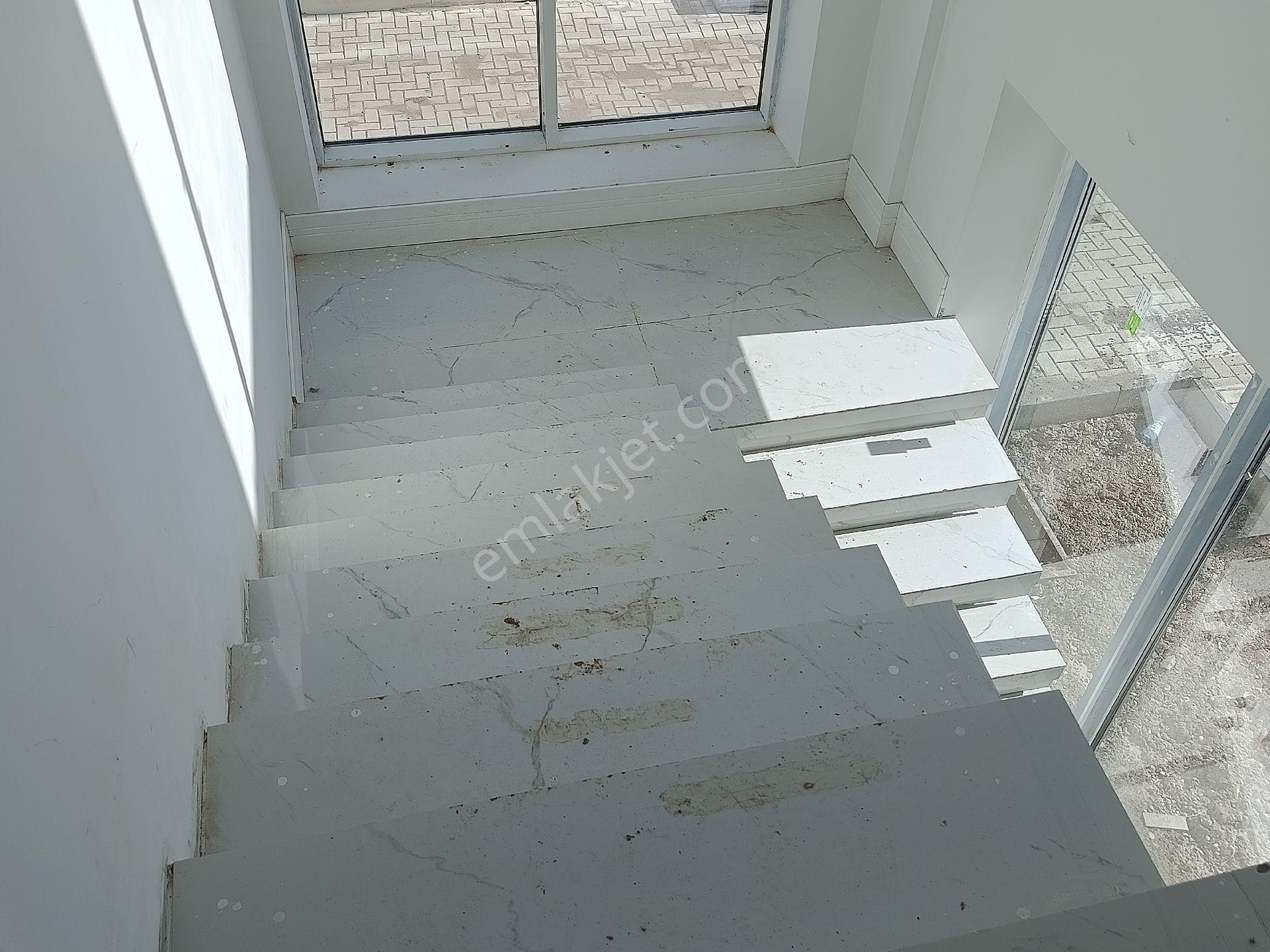 Baglıcada Yep Yeni Konsept Tek Ren Beyaz Köşk Sizi - Görsel 25