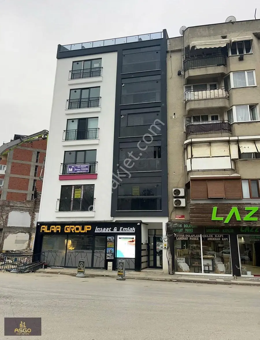 Asgo' Dan Erdek'te Cadde Üzeri 1+1 Satılık Lüks Daire