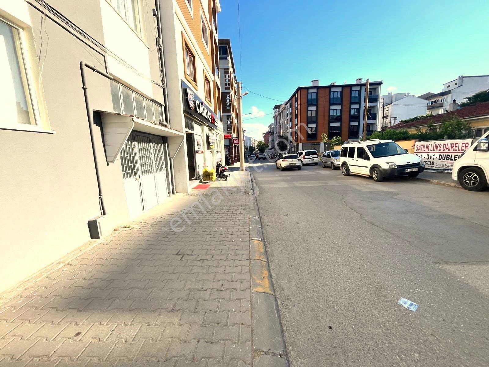 C21 Bal'dan Kayabey Mah.'de Merkezi Konumda Kiralık 3+1 Daire - Görsel 3