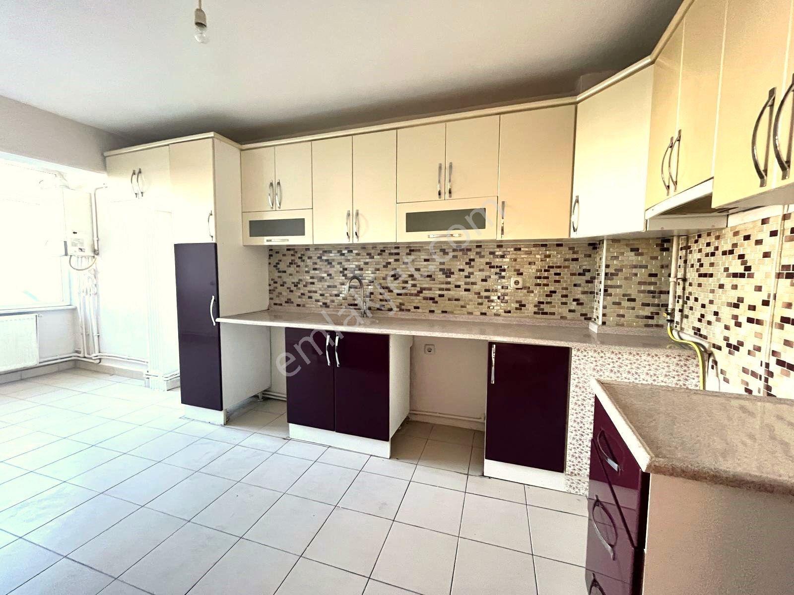 C21 Bal'dan Kayabey Mah.'de Merkezi Konumda Kiralık 3+1 Daire - Görsel 12