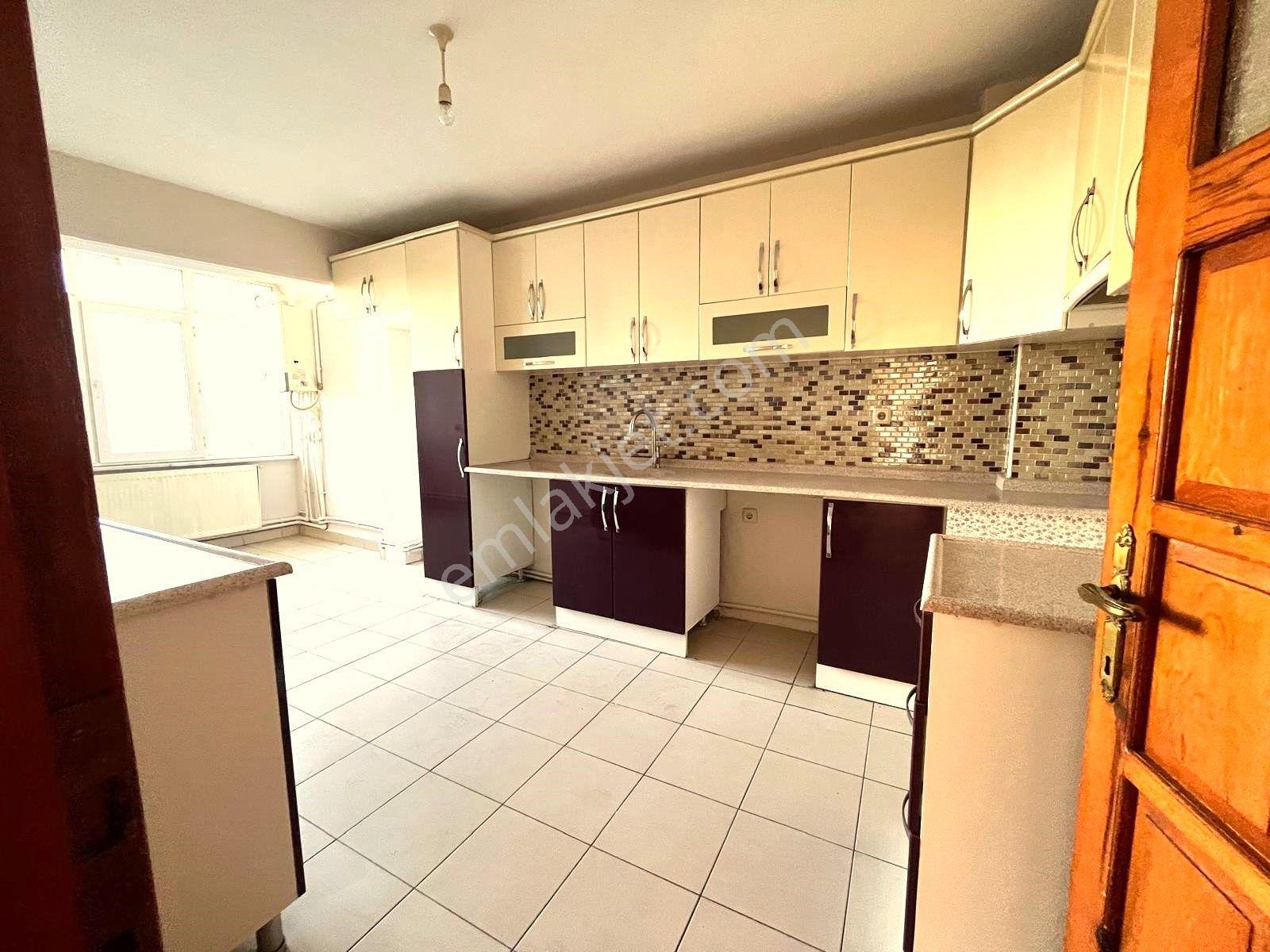 C21 Bal'dan Kayabey Mah.'de Merkezi Konumda Kiralık 3+1 Daire - Görsel 11