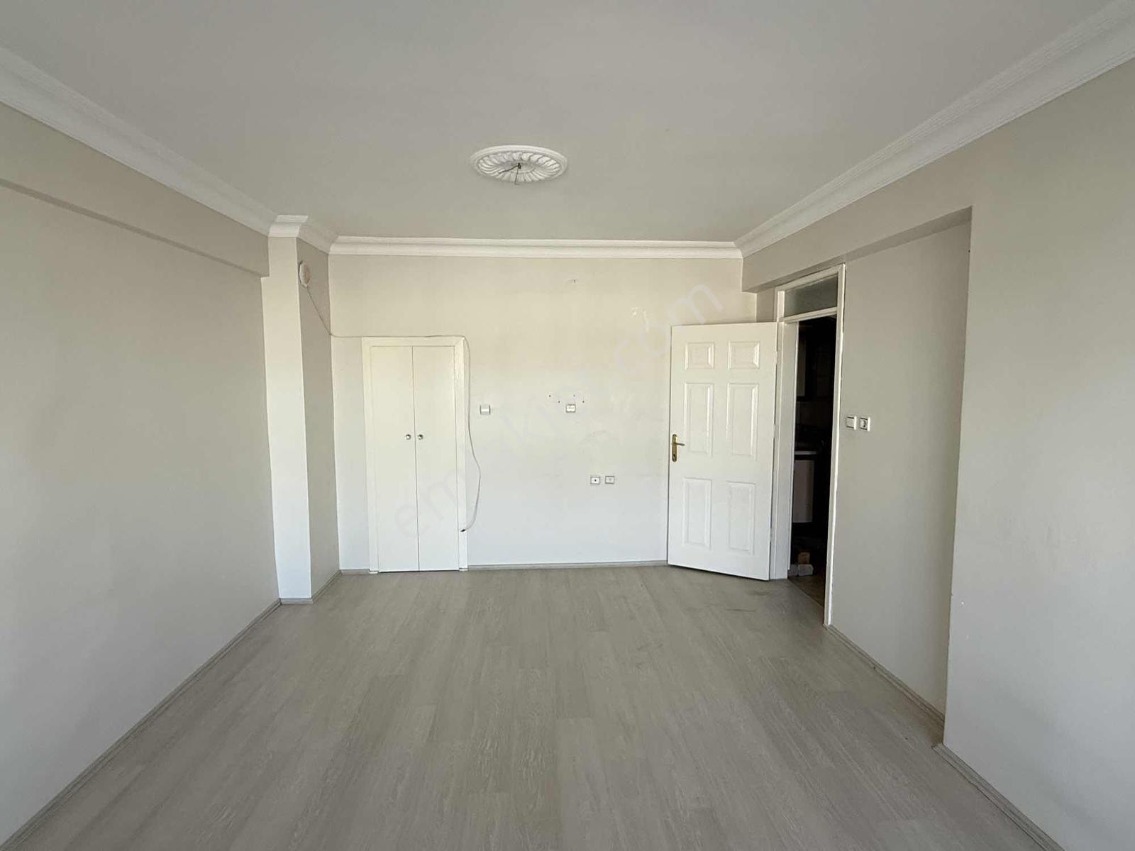 Net Emlaktan Palmiye Sitesinde 3+1 Bakımlı Satılık Daire - Görsel 5