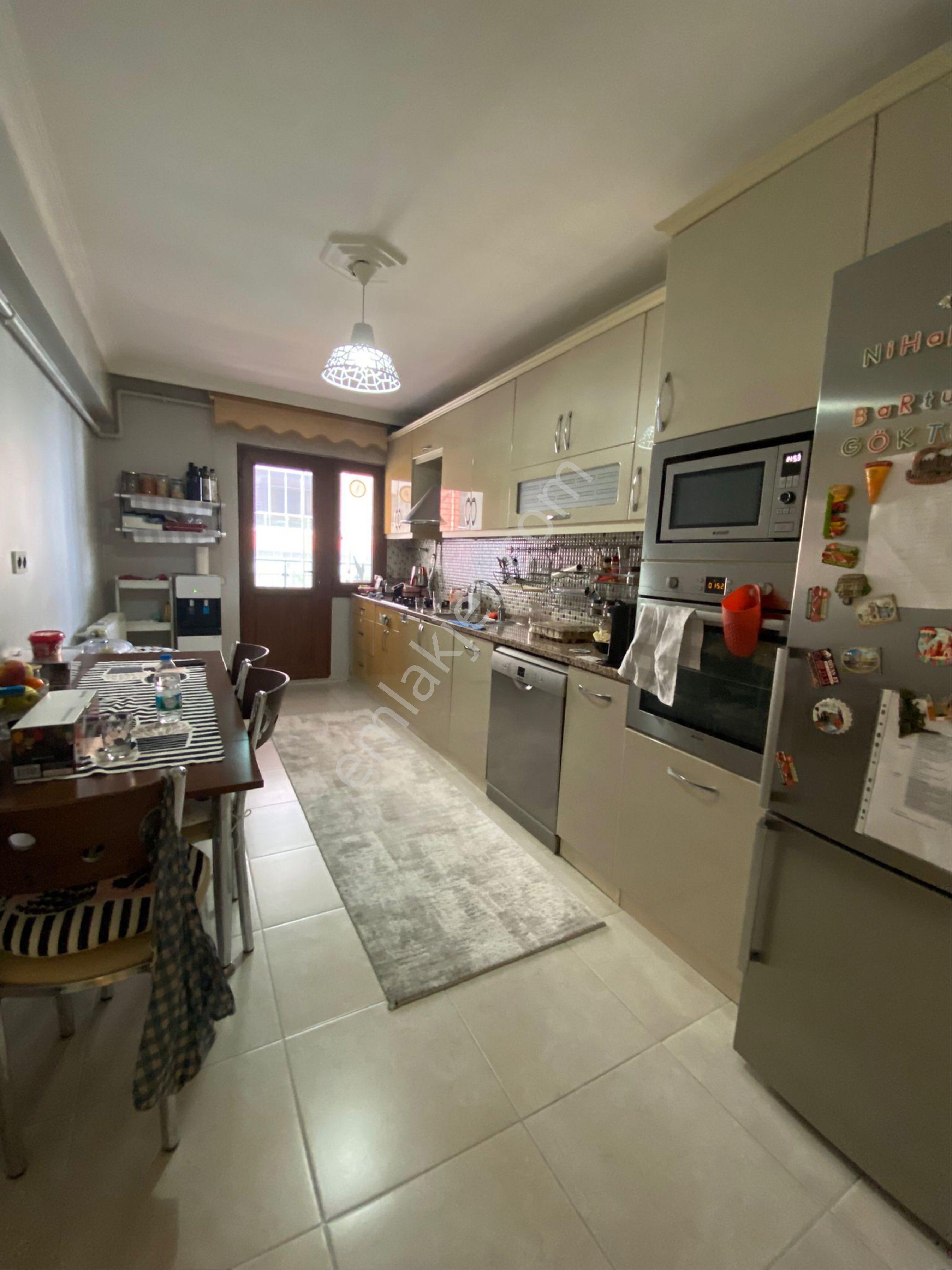 Masrafsız, Full Tadilatlı 3+1 –manisa Yunusemre'de Merkezin En İyi Noktasında! - Görsel 23