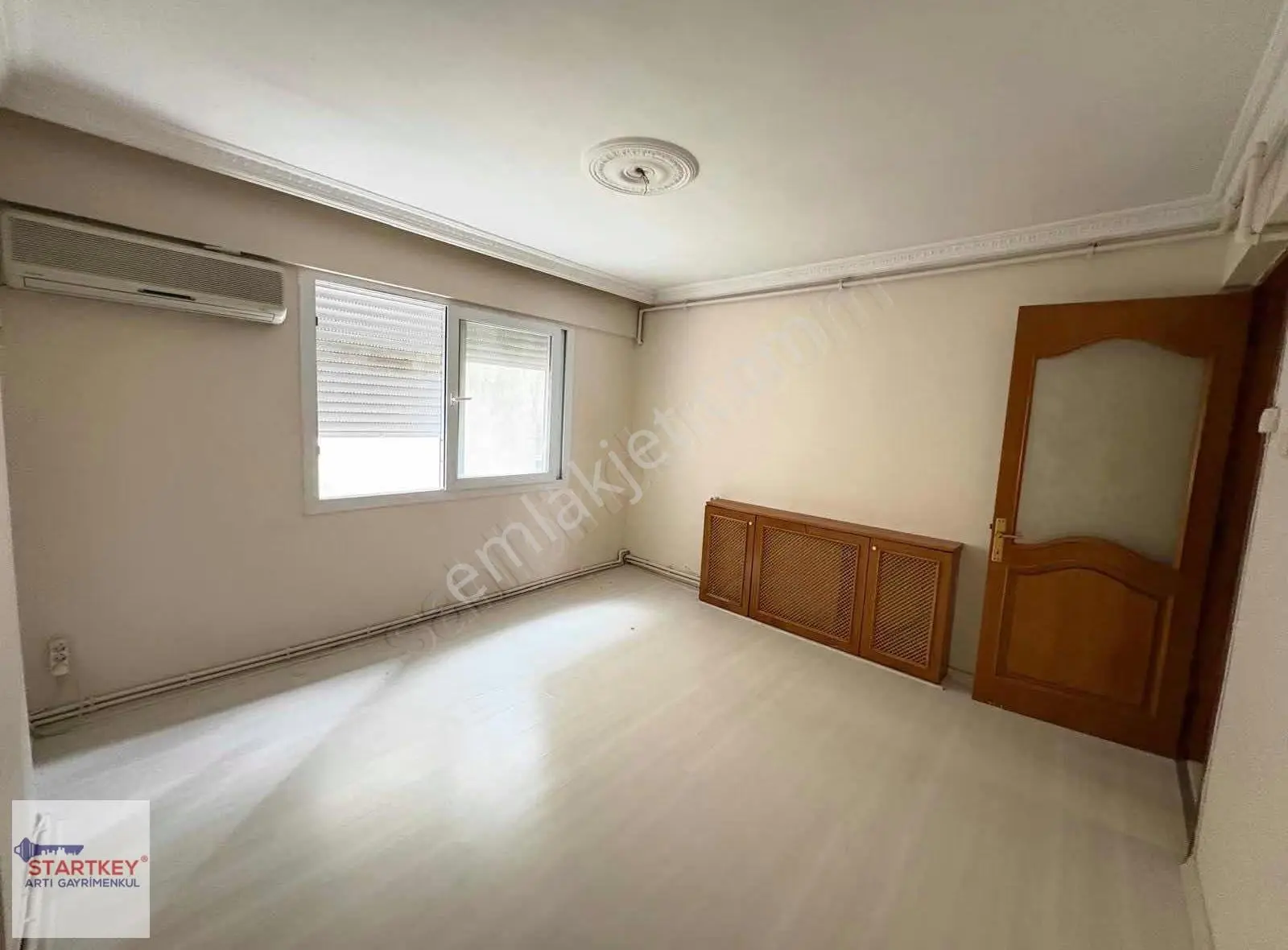 Güzelyalı Mithatpaşa Caddesi Üzerinde 3+1 Kiralık Daire - Görsel 5