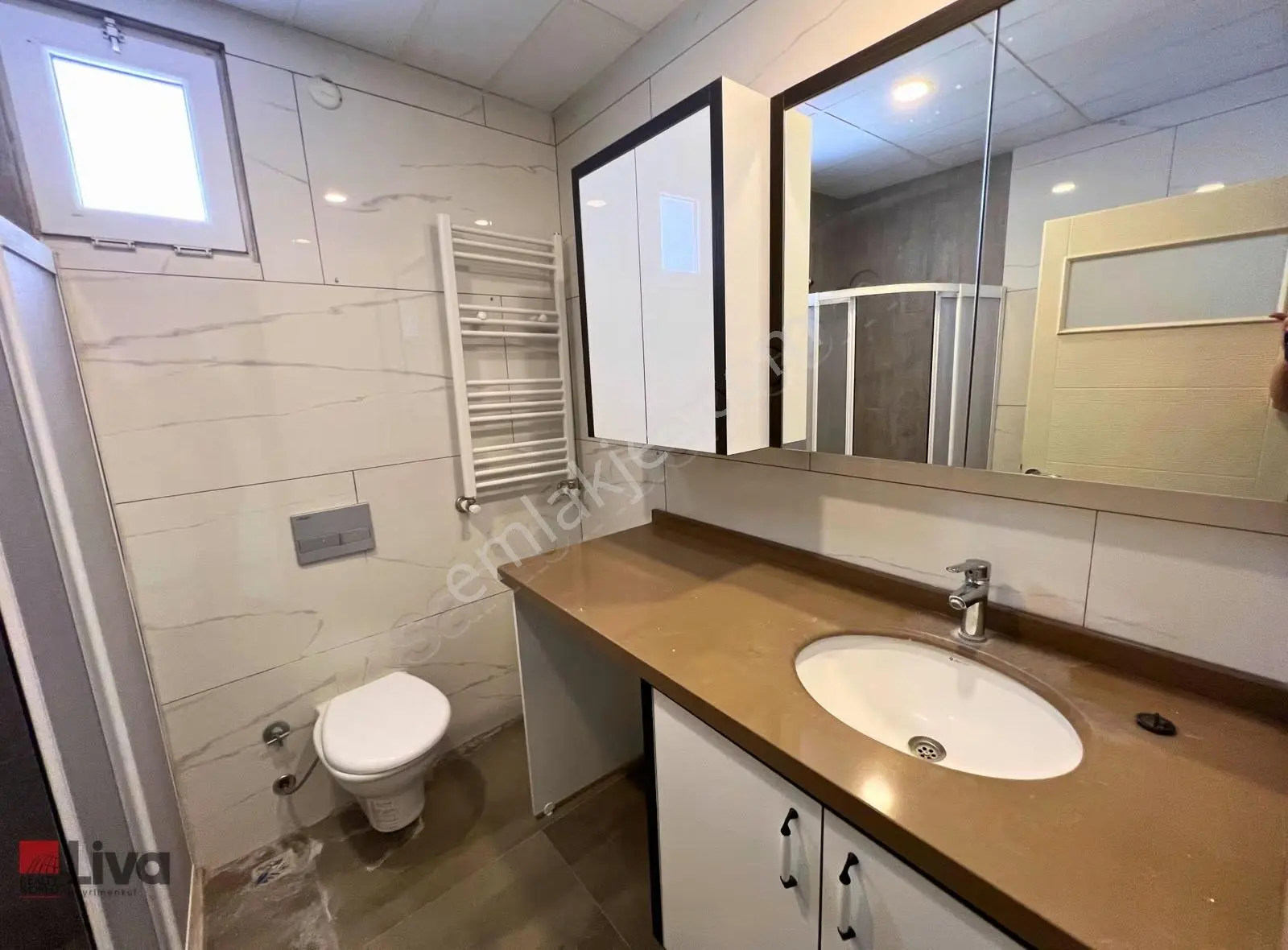 Cengiz Topel Caddesi Üzeri Kiralık Tadilatlı 3+1 Daire - Görsel 2