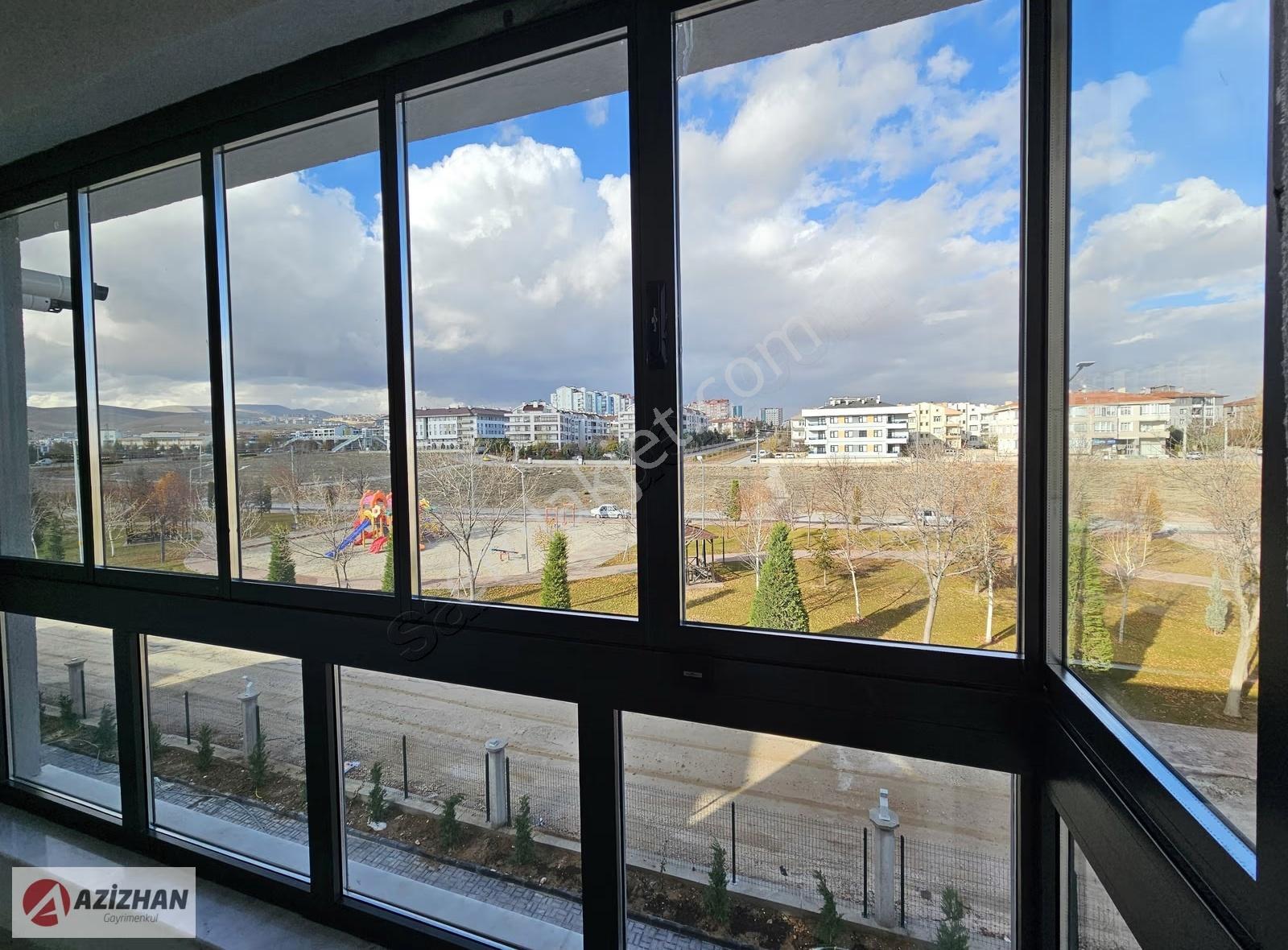 Azizhan'dan İstanbul Yoluna Cephe Kiralık 2+0 Eşyalı Daire - Görsel 2