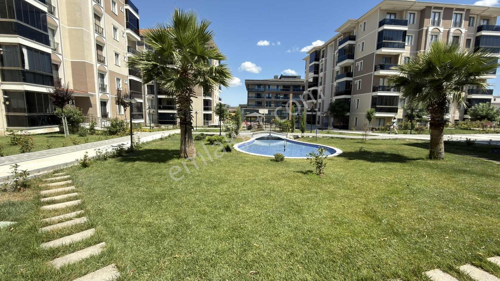 Silivri Hayat Bir Evleri Kiralık Giriş Kat 3+1 Daire - Görsel 8