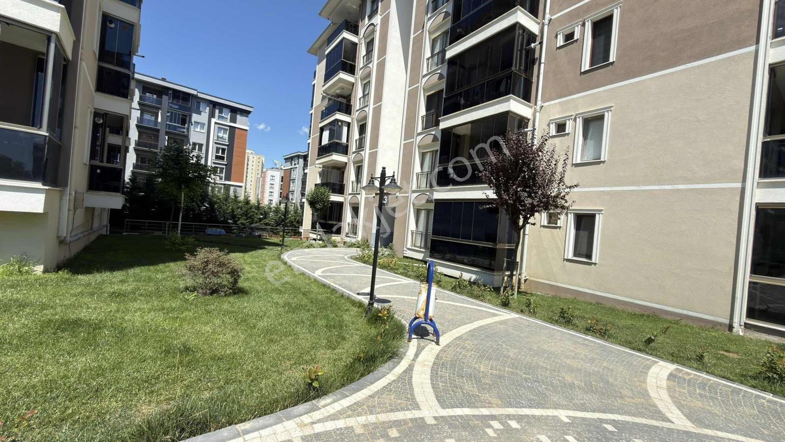 Silivri Hayat Bir Evleri Kiralık Giriş Kat 3+1 Daire - Görsel 10