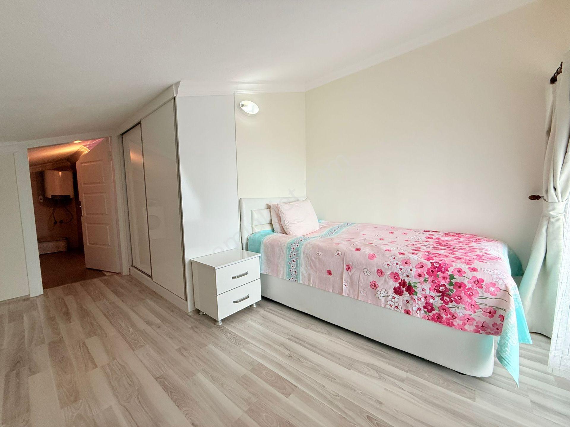 Panaromık Denız Manzaralı-butik Bir Sıte İçerisinde Havuzlu-bahçeli-4+2/ultra Lüx/modern Mımari - Görsel 27
