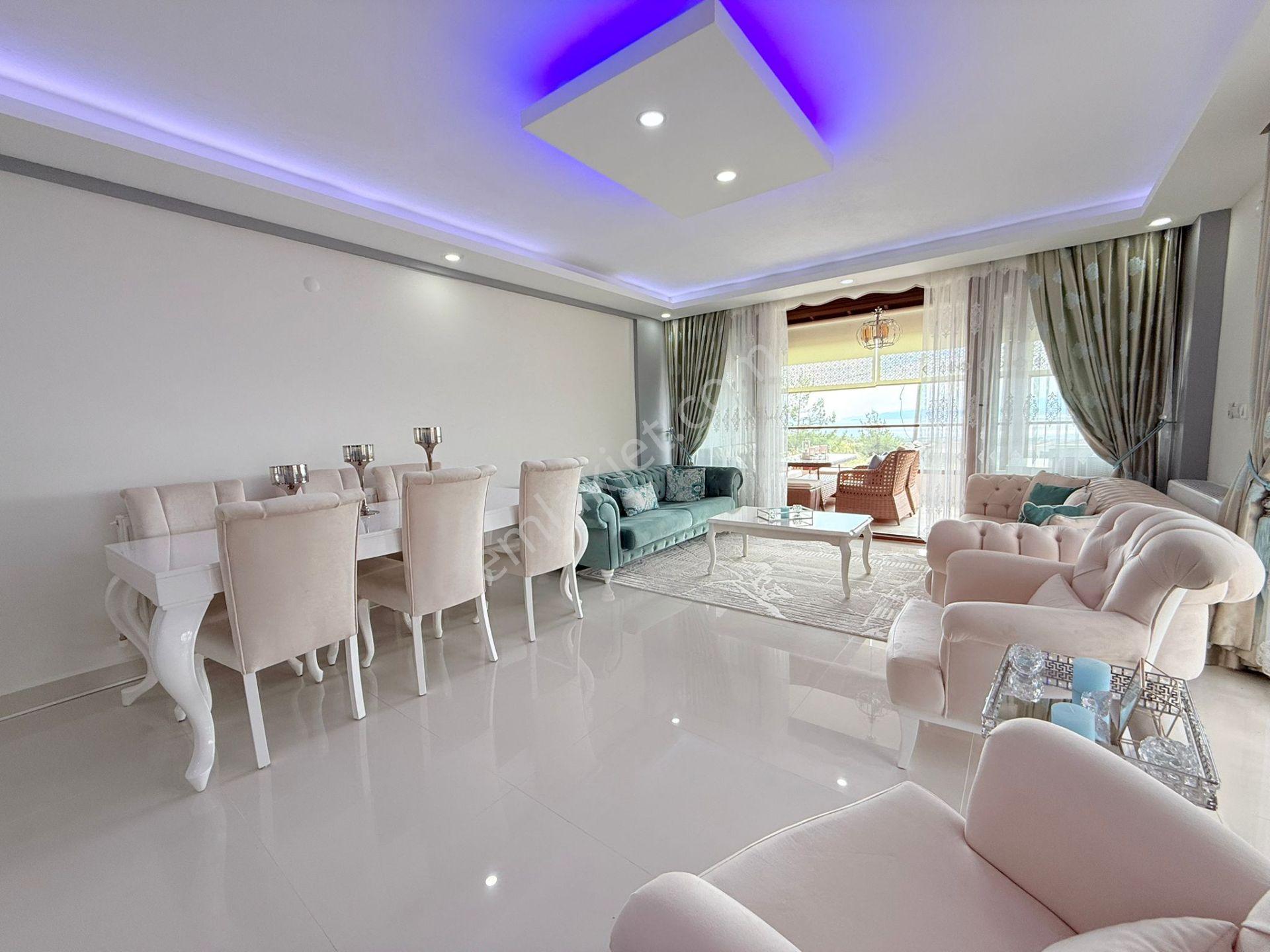 Panaromık Denız Manzaralı-butik Bir Sıte İçerisinde Havuzlu-bahçeli-4+2/ultra Lüx/modern Mımari - Görsel 13