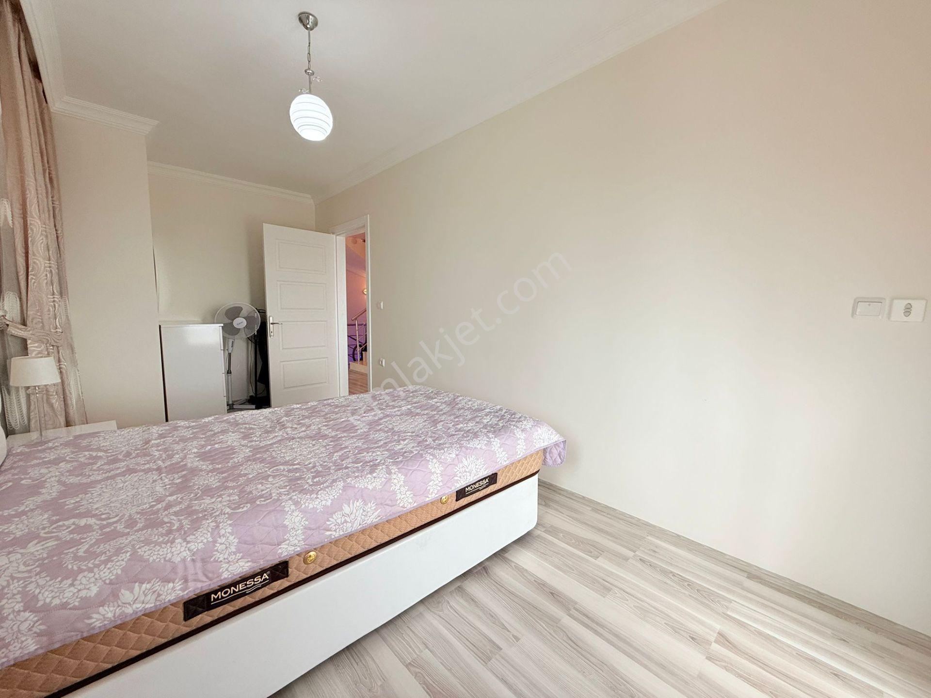Panaromık Denız Manzaralı-butik Bir Sıte İçerisinde Havuzlu-bahçeli-4+2/ultra Lüx/modern Mımari - Görsel 24