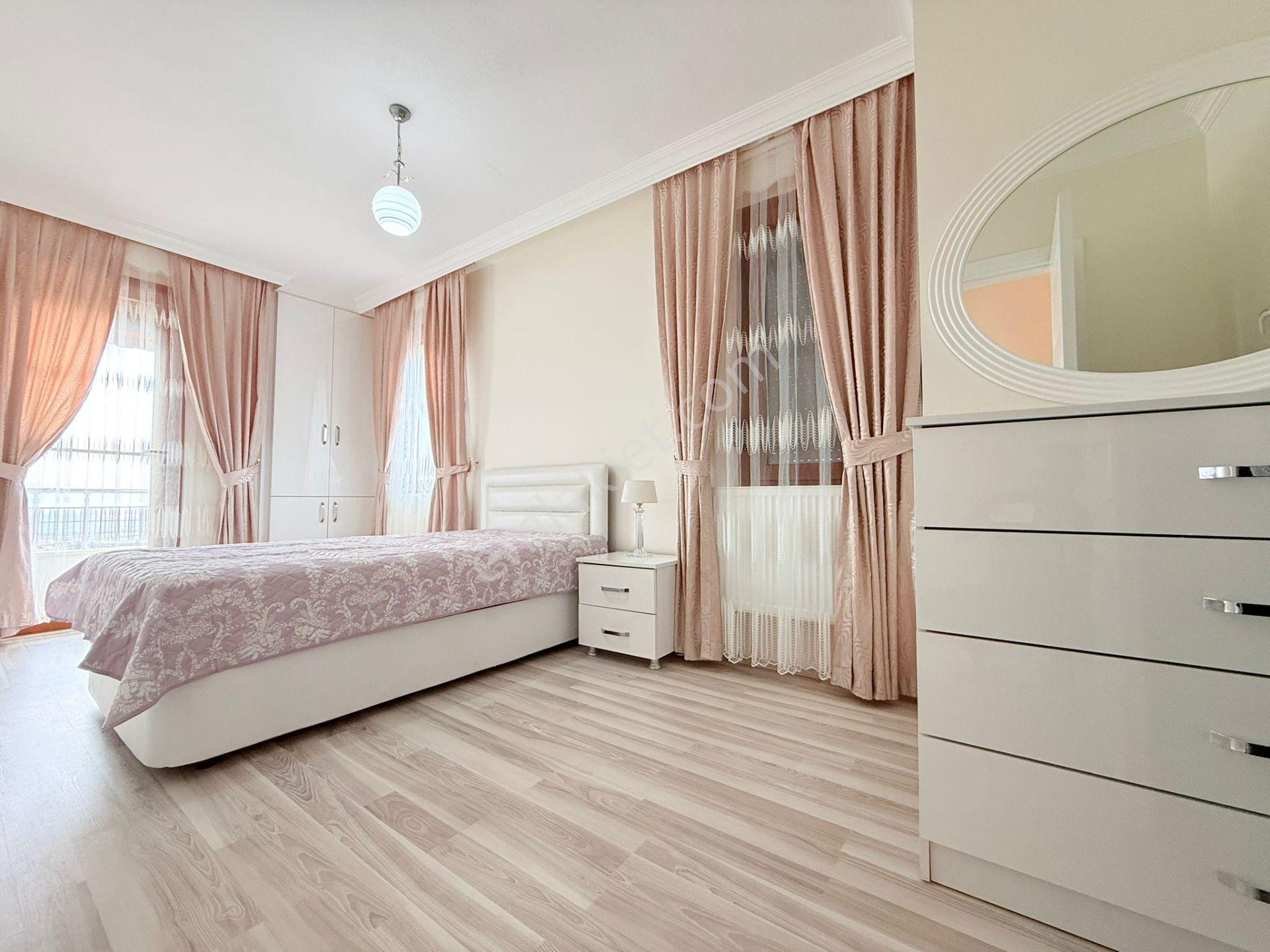 Panaromık Denız Manzaralı-butik Bir Sıte İçerisinde Havuzlu-bahçeli-4+2/ultra Lüx/modern Mımari - Görsel 32