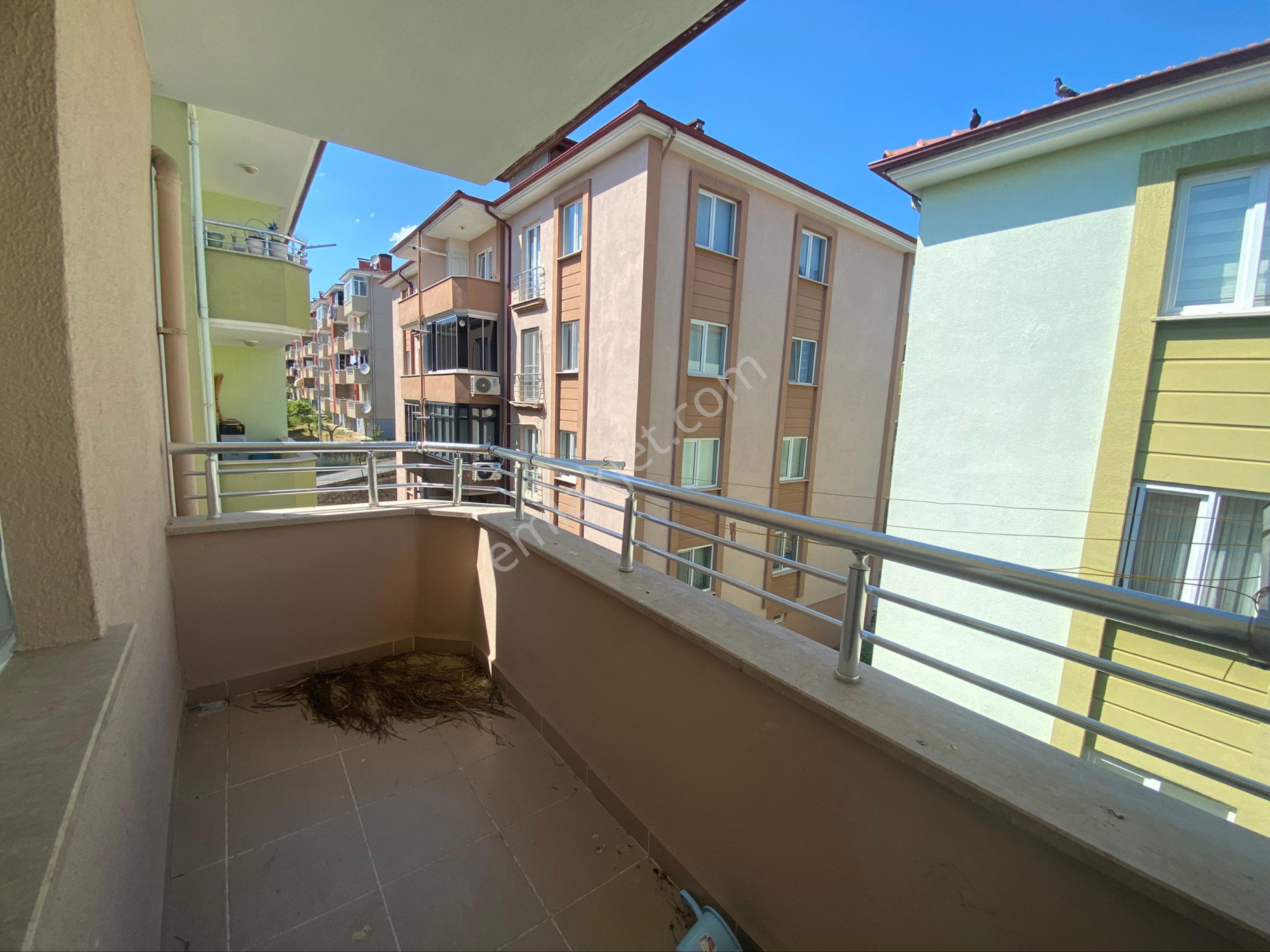 Remax Maviden Camilide Panaromik Manzaralı Geniş 3+1 Daire - Görsel 24
