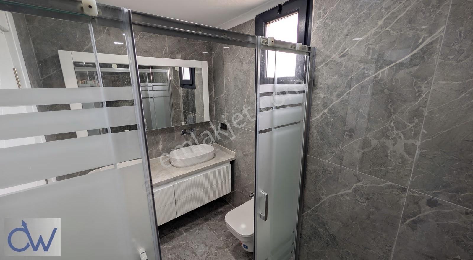Tuzla Tepeören'de Satılık Müstakil Havuzlu 5.5+1 Geniş Villa - Görsel 26