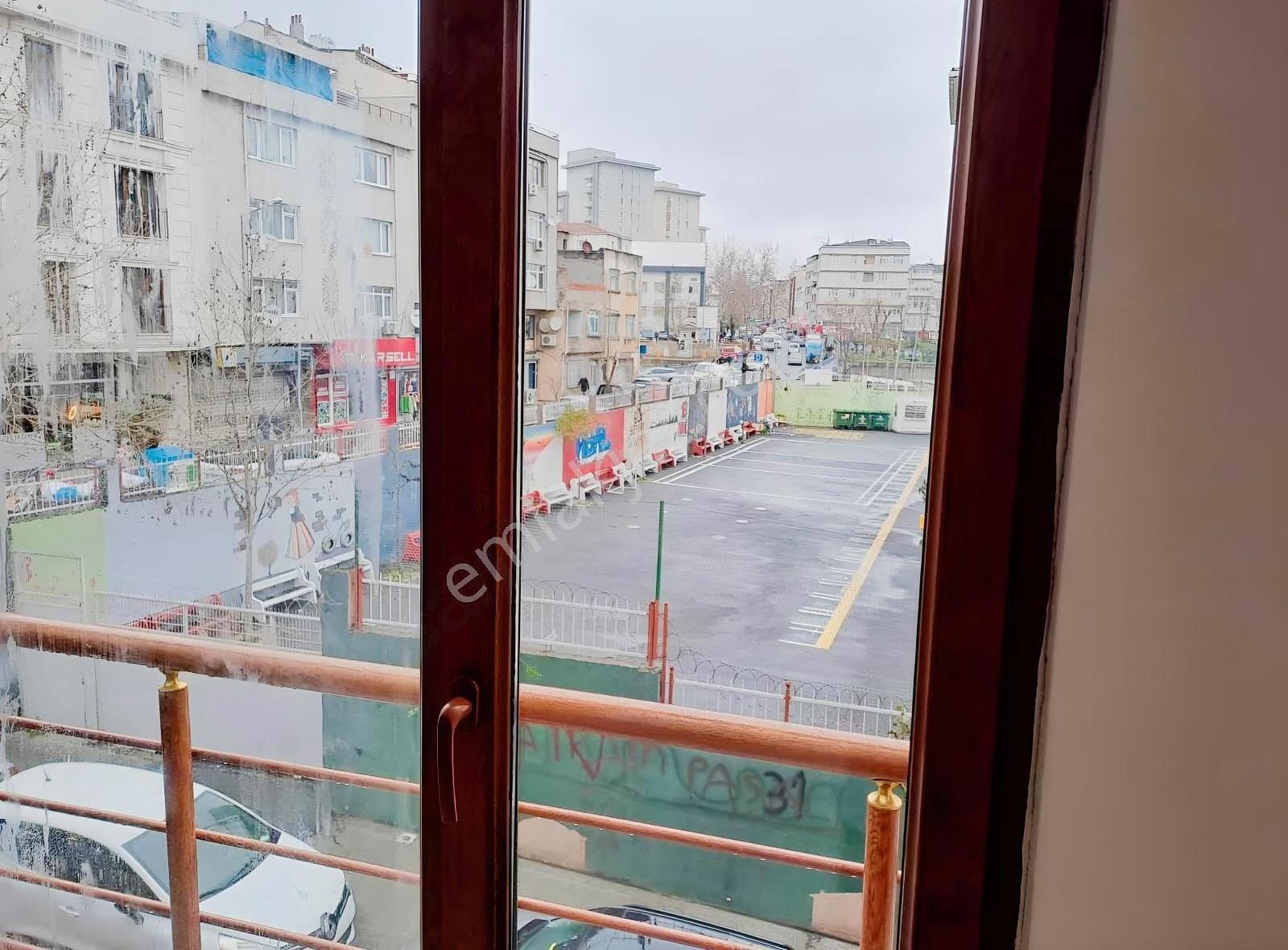 Bayrampaşa Altıntepsi Mahallesi Karlı Sokak 2+1 Kiralık Daire ! - Görsel 14
