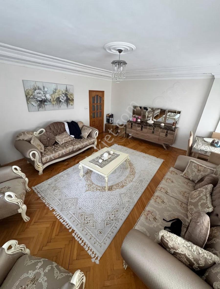 Bayrampaşa Esenler Caddesin'de 3+1 150m2 - Görsel 16