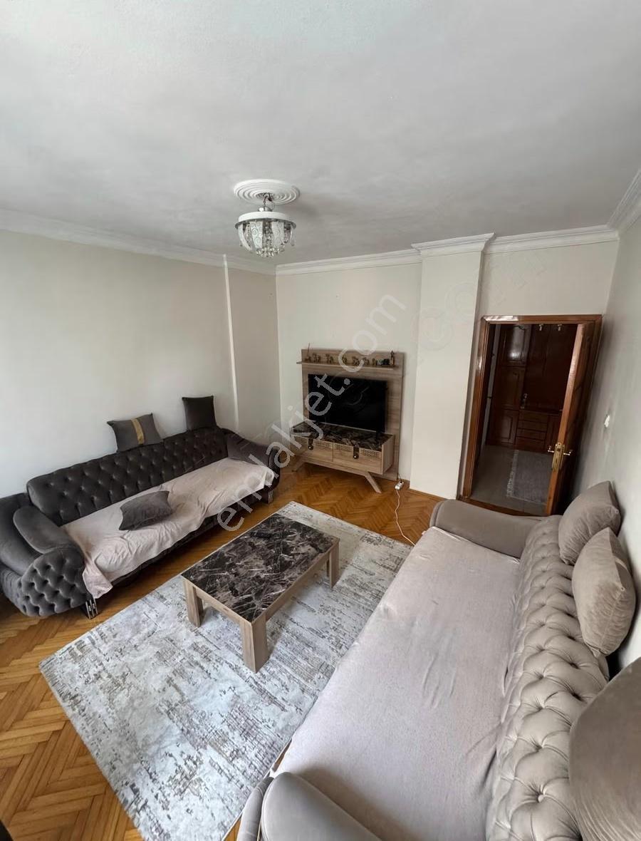 Bayrampaşa Esenler Caddesin'de 3+1 150m2 - Görsel 11