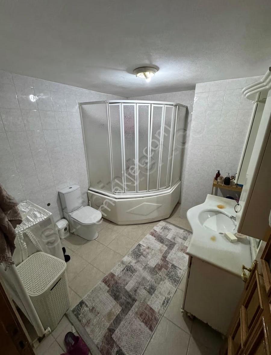 Bayrampaşa Esenler Caddesin'de 3+1 150m2 - Görsel 4