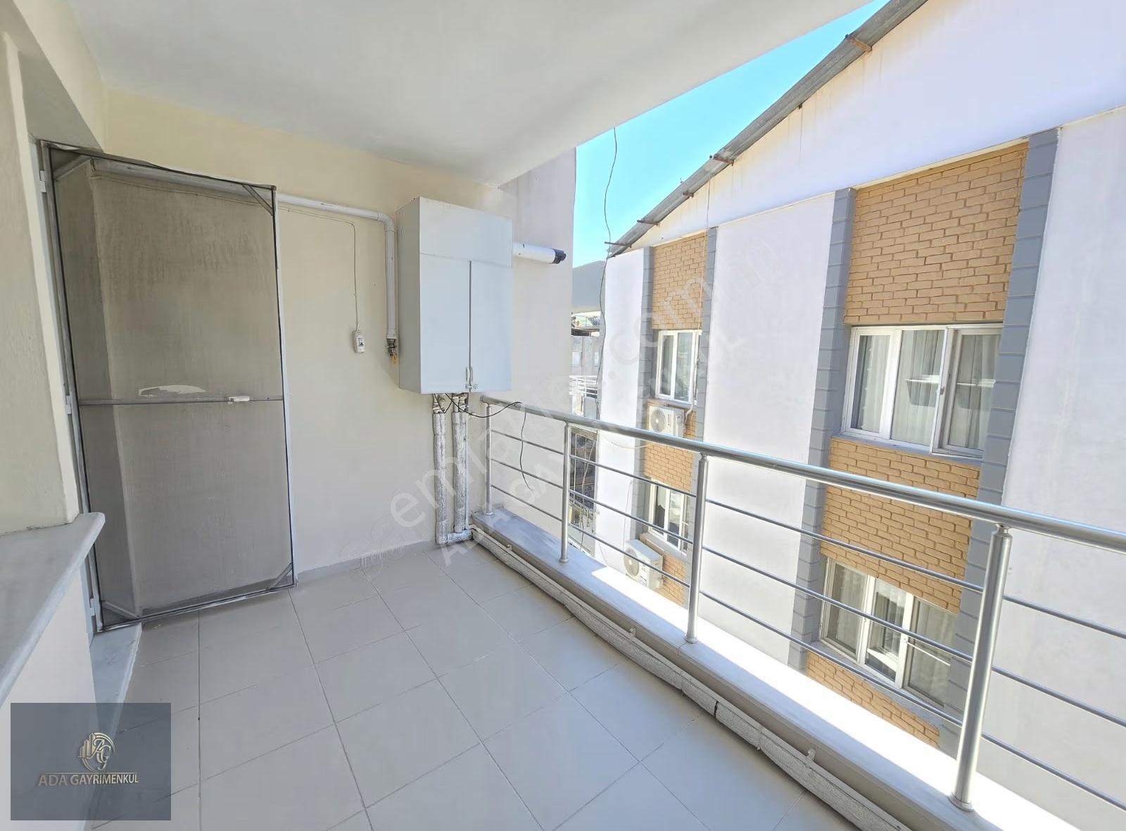 Ada Gayrimenkul'den 220 M2 Geniş Kiralık Lüx 3+1 Daire - Görsel 10