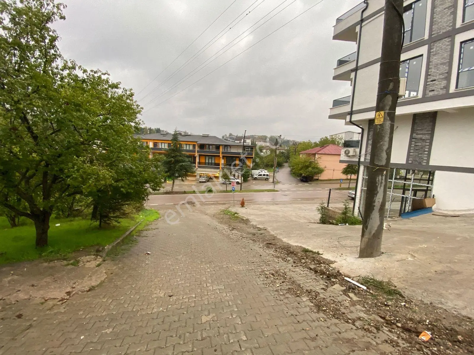 Başiskelenin En Gözde Lokasyonunda Kiralık 2+1 Amerikan Mutfak