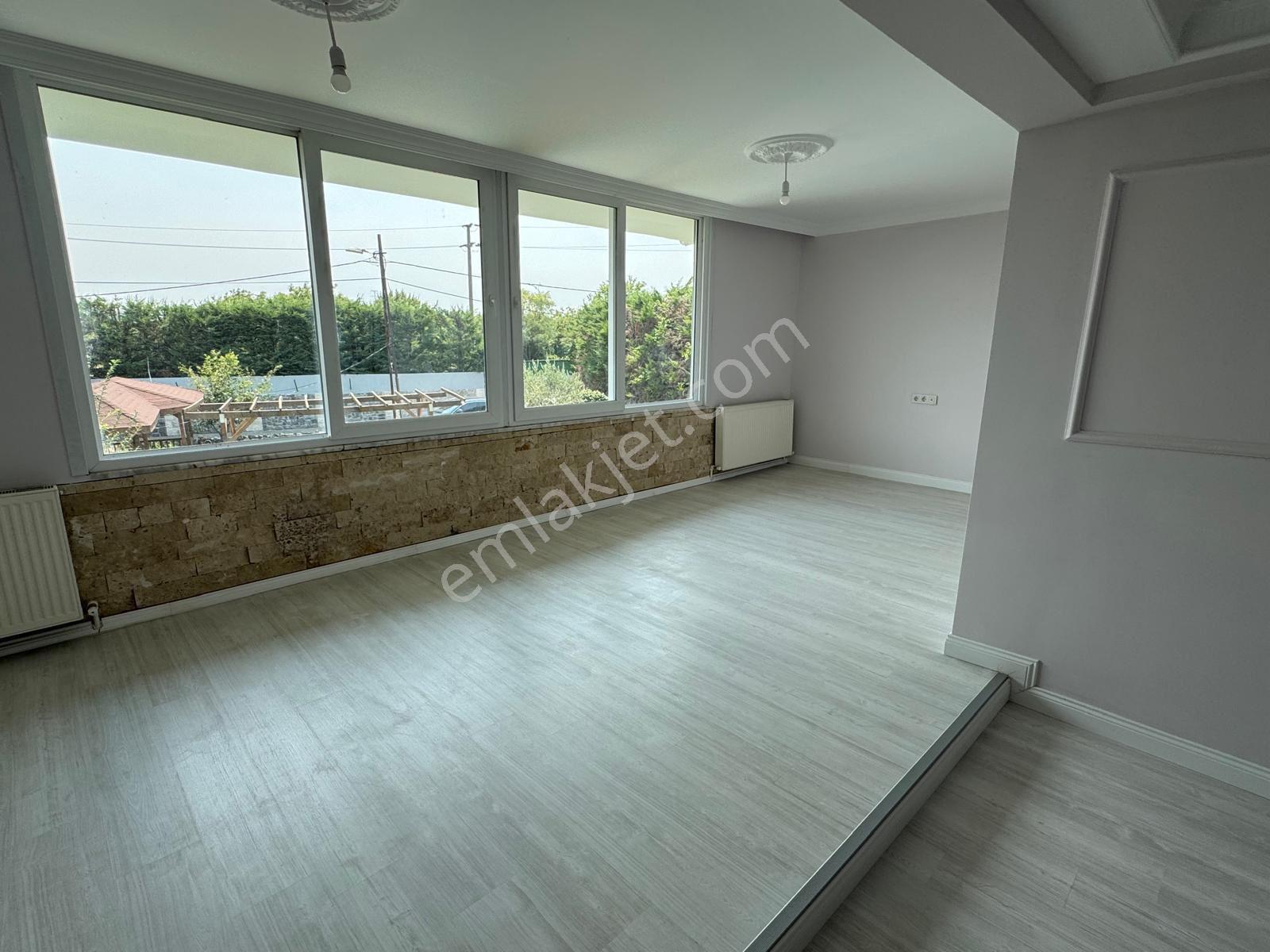 Beykoz Örnekköyde Havuzlu Otoparklibahceli Villa - Görsel 19