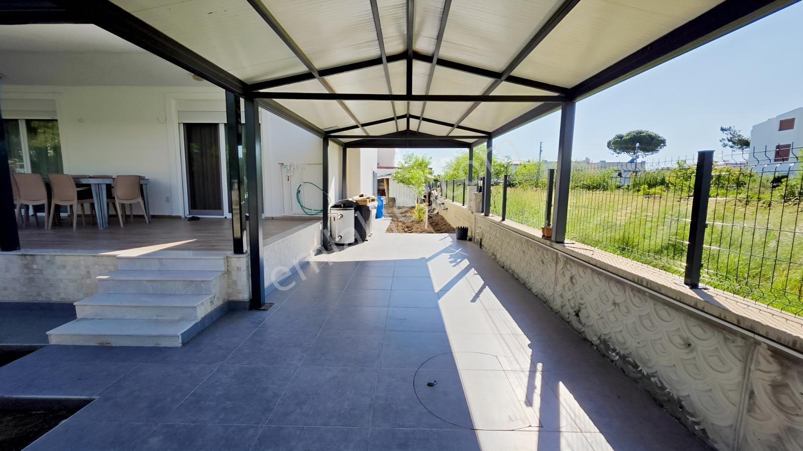 Ayvalık Altınova Da Deniz Manzaralı Asansörlü 5+1 Satılık Villa - Görsel 7