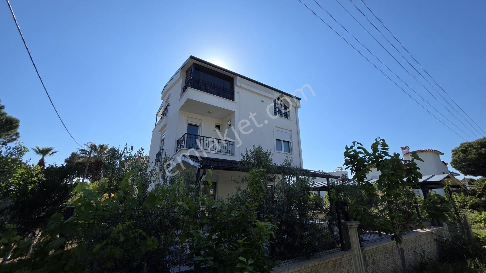 Ayvalık Altınova Da Deniz Manzaralı Asansörlü 5+1 Satılık Villa - Görsel 26