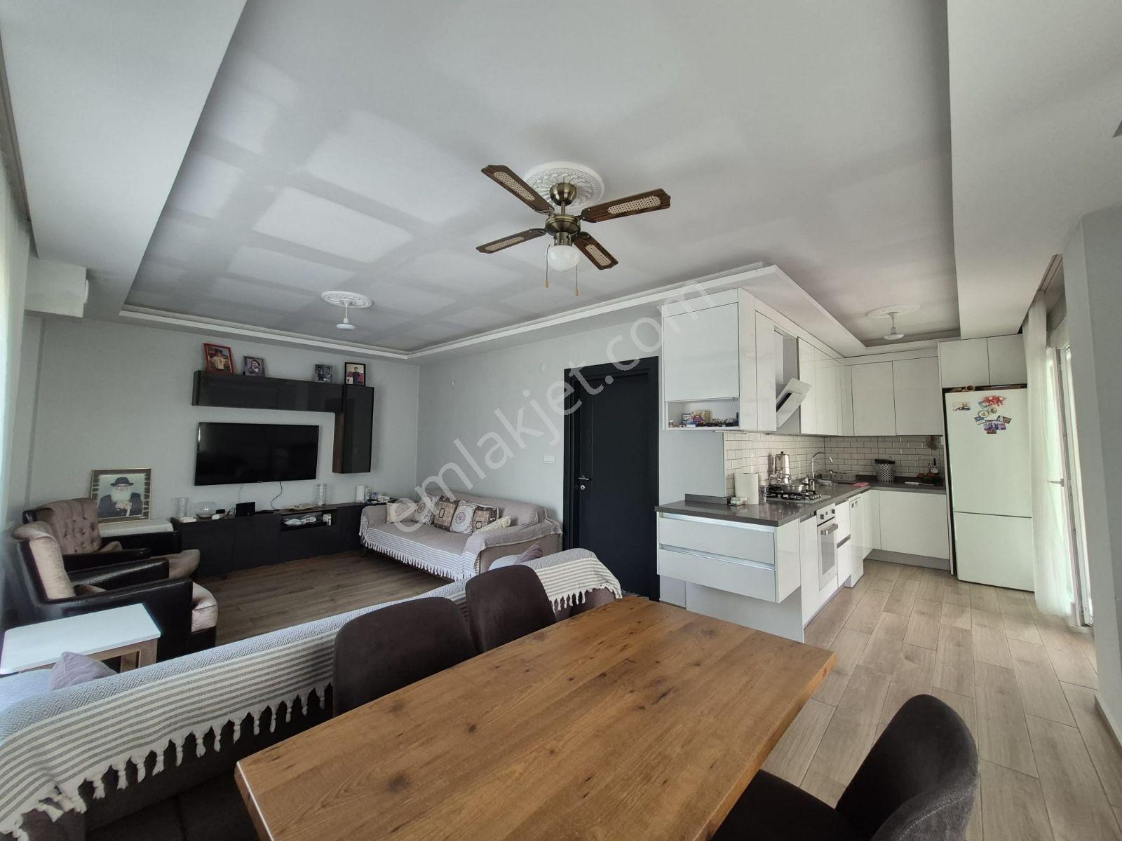 Ayvalık Altınova Da Deniz Manzaralı Asansörlü 5+1 Satılık Villa - Görsel 14