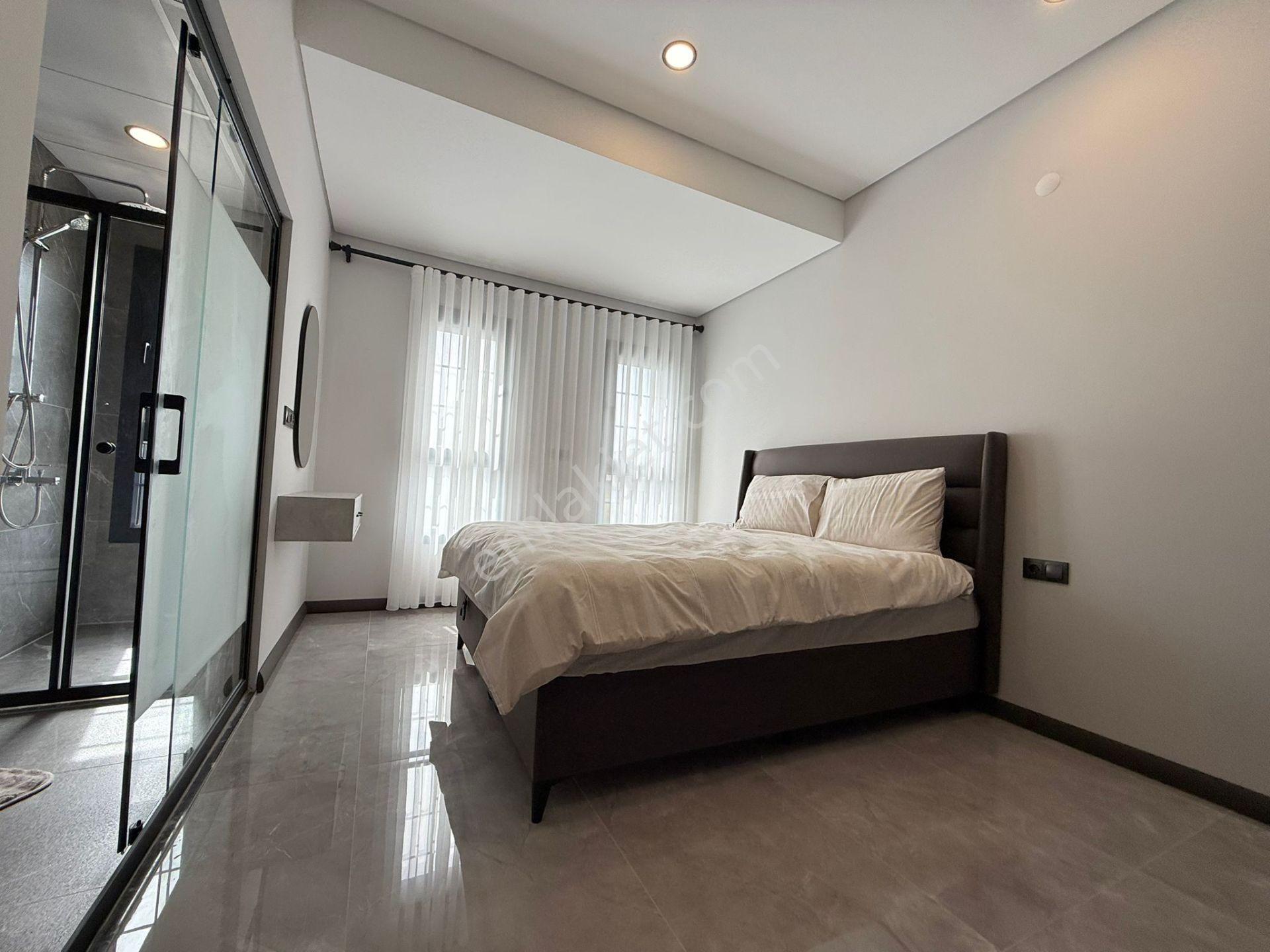 Kusadası'nda Satılık 7/24 Guvenlık/havuz-otopark-bahçe-yerden Isıtma-yenı-lüx Yapım Fırsat Vıllalar - Görsel 27