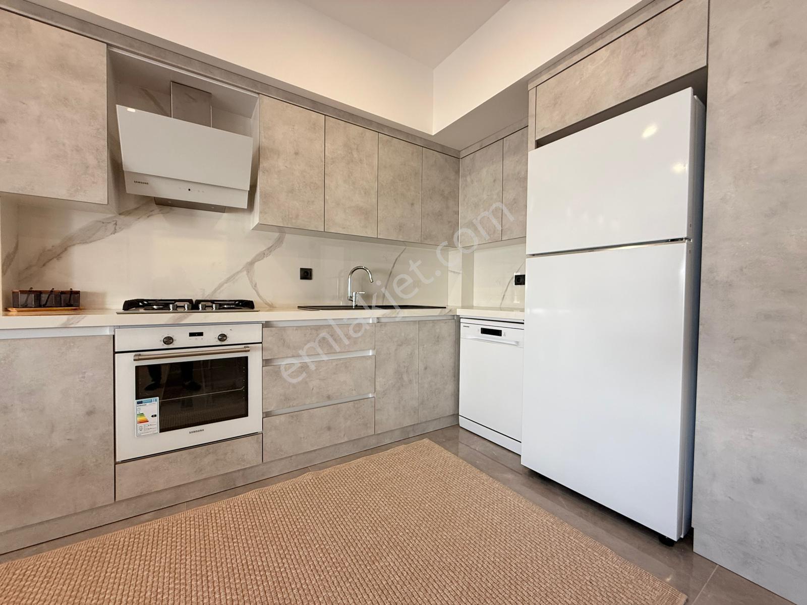 Kusadası'nda Satılık 7/24 Guvenlık/havuz-otopark-bahçe-yerden Isıtma-yenı-lüx Yapım Fırsat Vıllalar - Görsel 17