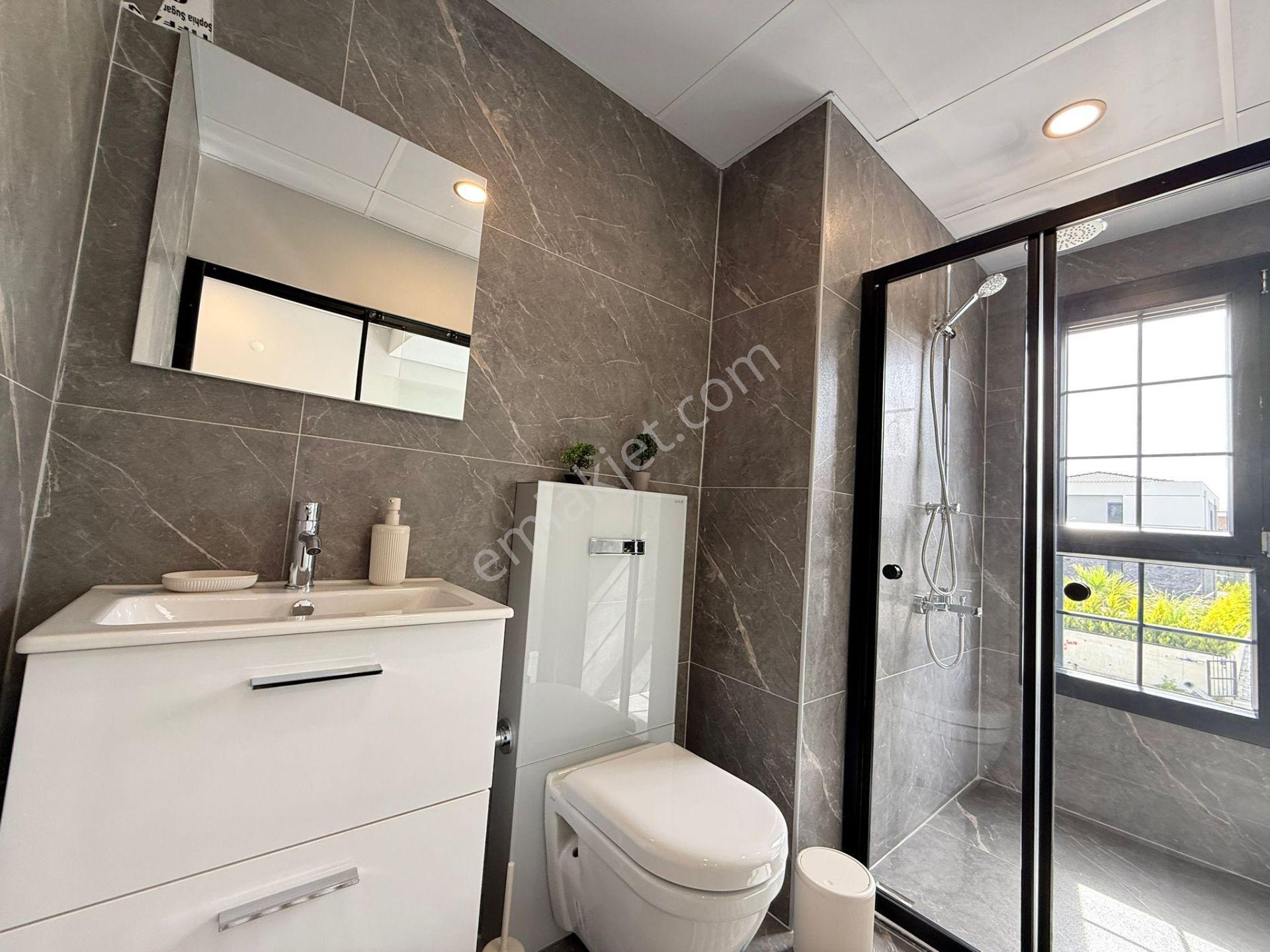 Kusadası'nda Satılık 7/24 Guvenlık/havuz-otopark-bahçe-yerden Isıtma-yenı-lüx Yapım Fırsat Vıllalar - Görsel 34