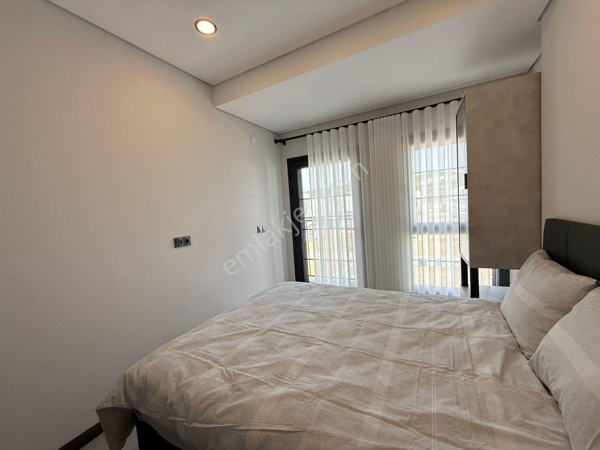 Kusadası'nda Satılık 7/24 Guvenlık/havuz-otopark-bahçe-yerden Isıtma-yenı-lüx Yapım Fırsat Vıllalar - Görsel 28
