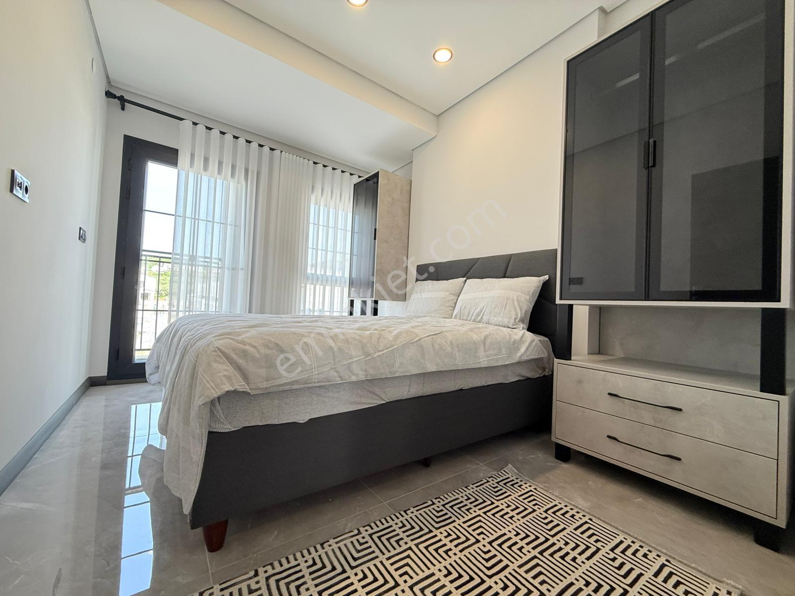 Kusadası'nda Satılık 7/24 Guvenlık/havuz-otopark-bahçe-yerden Isıtma-yenı-lüx Yapım Fırsat Vıllalar - Görsel 31