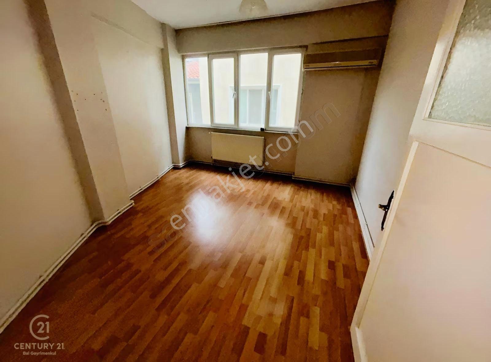 C21 Bal'dan Çarşıda İncirli Cami Yanı Ara Kat 2+1 Kiralık Daire - Görsel 8