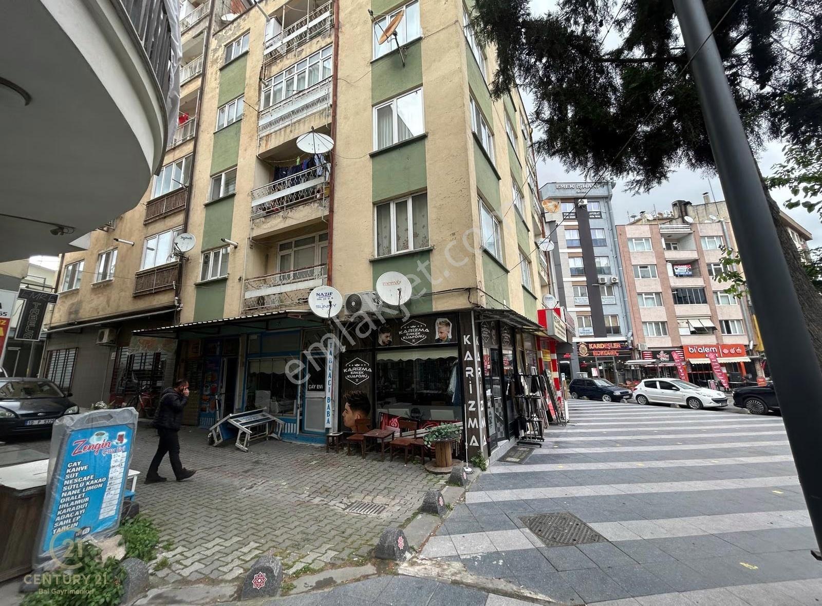 C21 Bal'dan Çarşıda İncirli Cami Yanı Ara Kat 2+1 Kiralık Daire - Görsel 15
