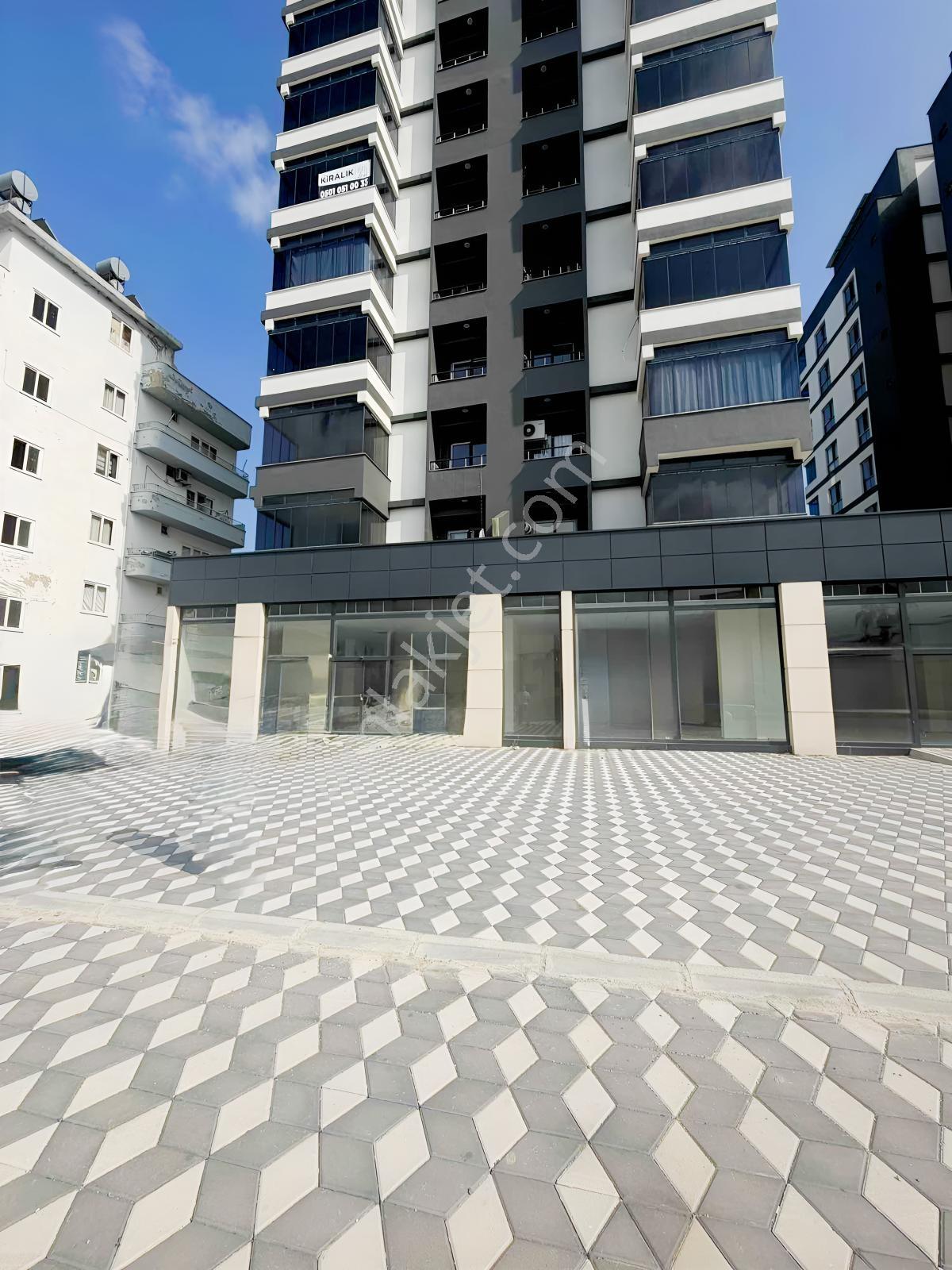 Çeşmeli De Gmk Üzeri Tabela Değeri Yüksek 350 M2 Kiralık Dükkan