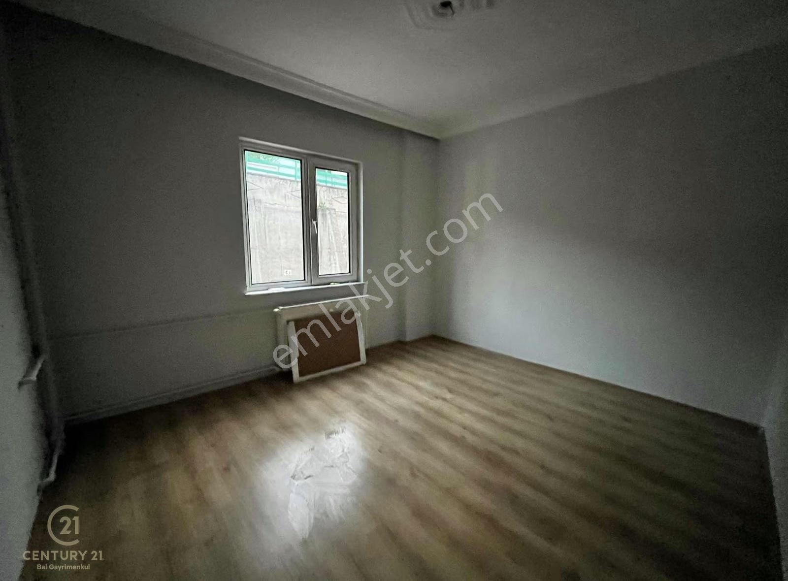 C21 Bal'dan Adnan Menderes 3+1 Geniş Kullanışlı Kiralık Daire - Görsel 3
