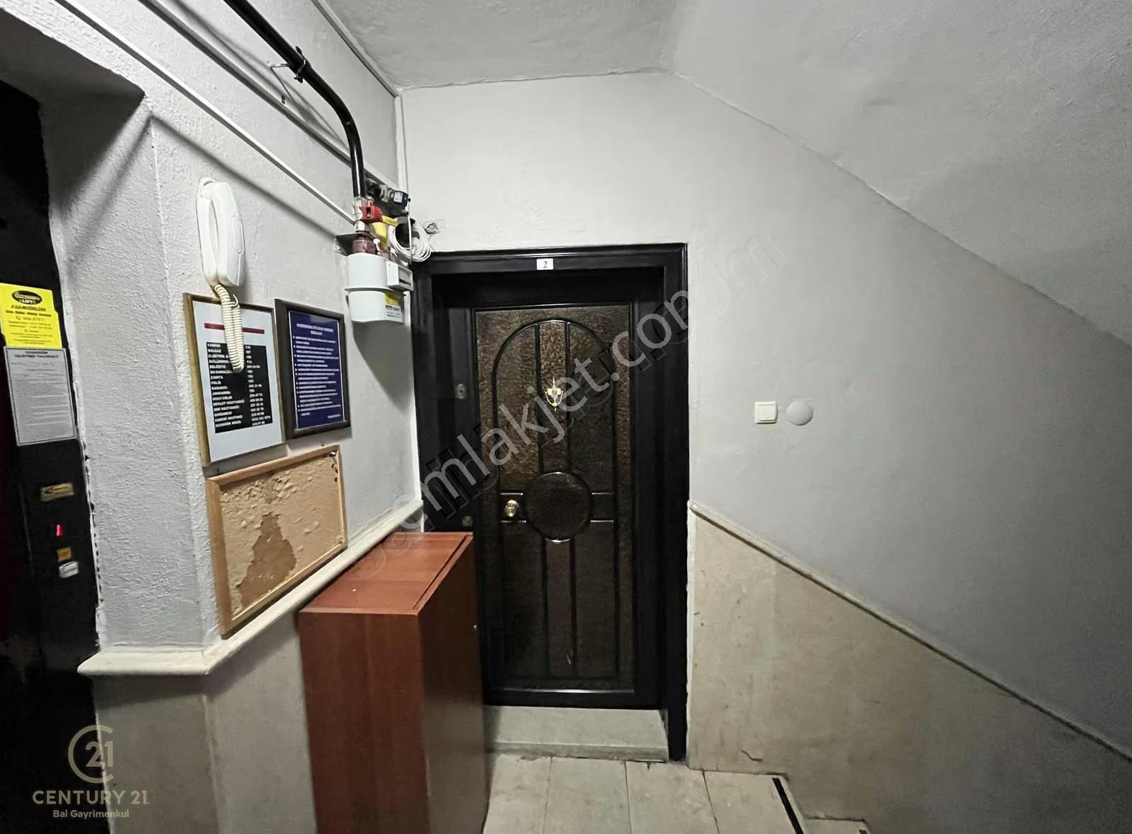 C21 Bal'dan Adnan Menderes 3+1 Geniş Kullanışlı Kiralık Daire - Görsel 5