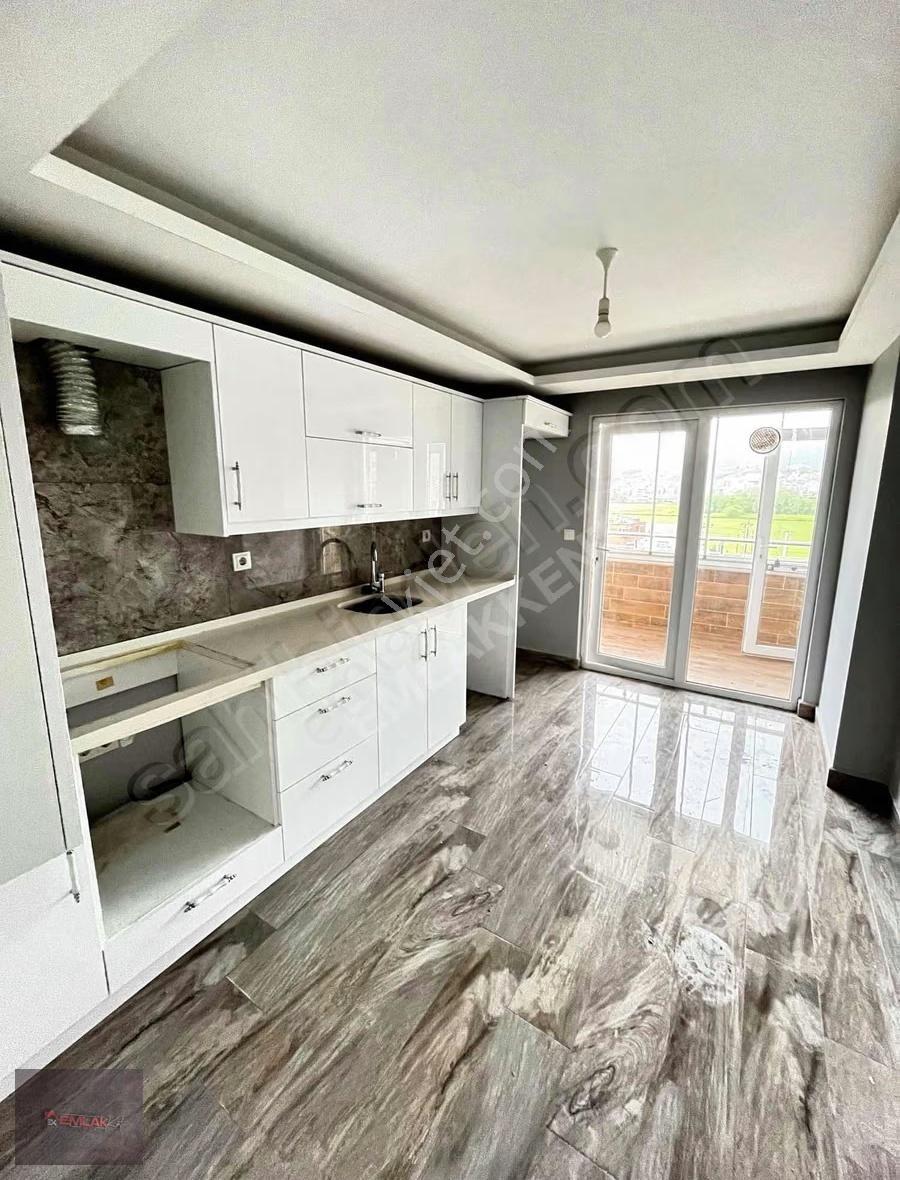 Emlakkent'den Tekkeköyde Geniş Ve Ferah 3+1 Kiralık Daire