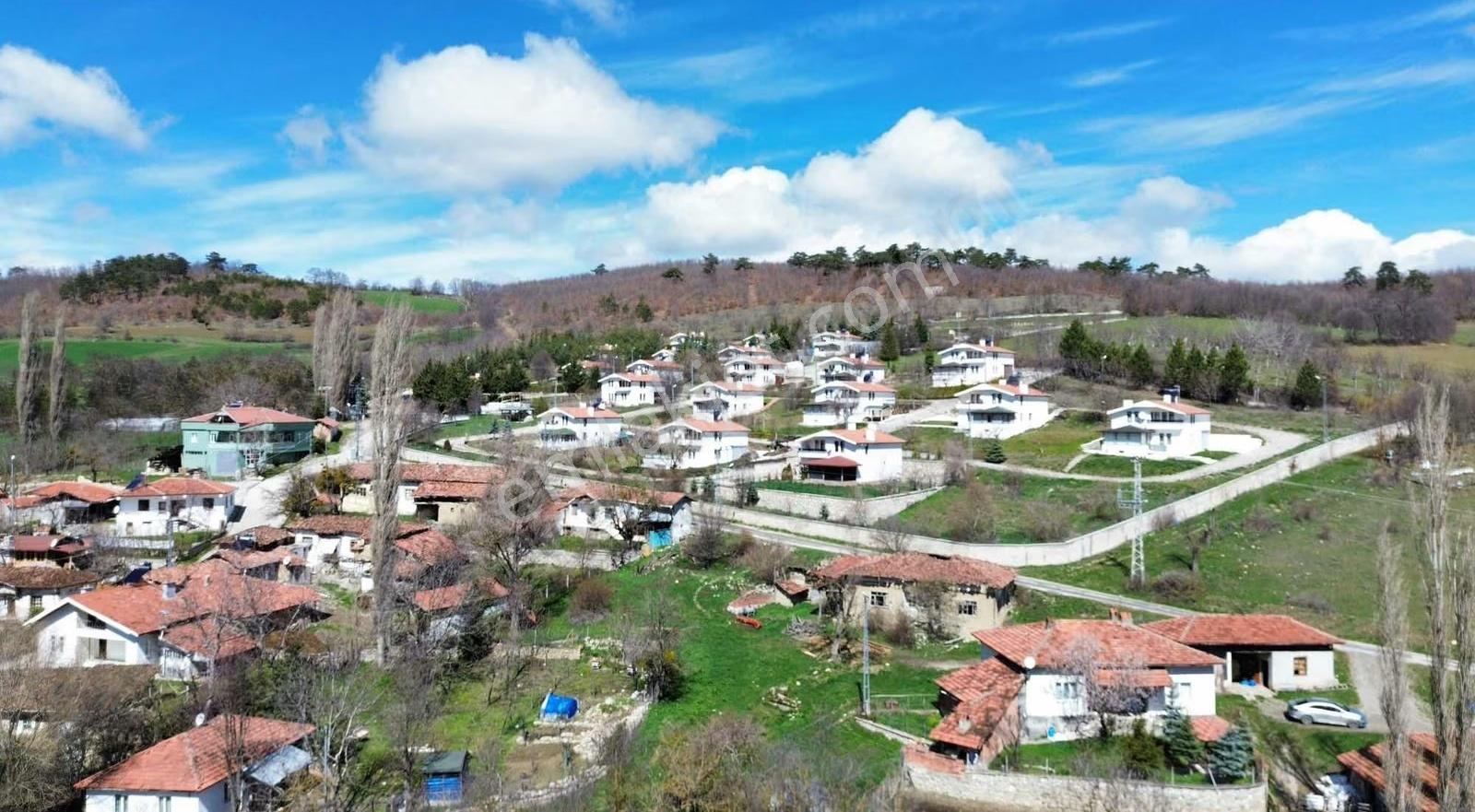 Mecitözü Fakıahmet Köyünde 14800m 2 Satlık Arazi - Görsel 7