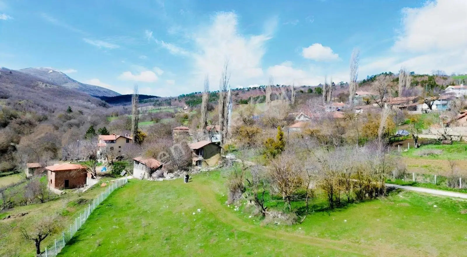 Mecitözü Fakıahmet Köyünde 252 M2 Köyiçi İmarlı Bahçe - Görsel 2