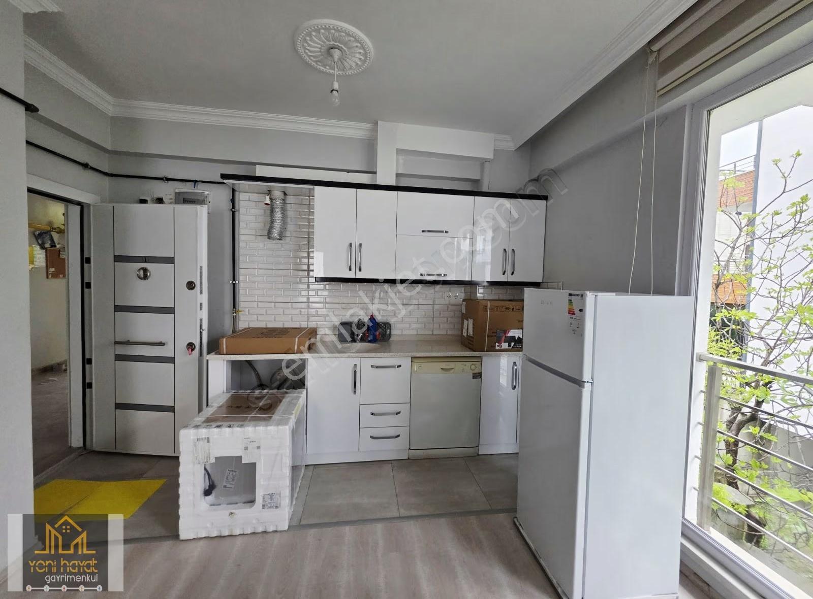 Körfez De Tramvaya 300 Metre Eşyalı Kiralık 1+1 Daire - Görsel 4