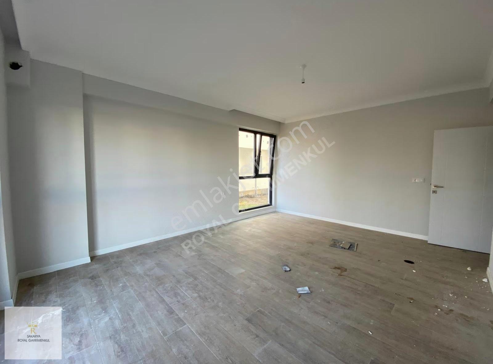 Royal'den Karaaptilerde Ebeveyn Banyo Kiralık Orta Kat 2+1 Daire - Görsel 4
